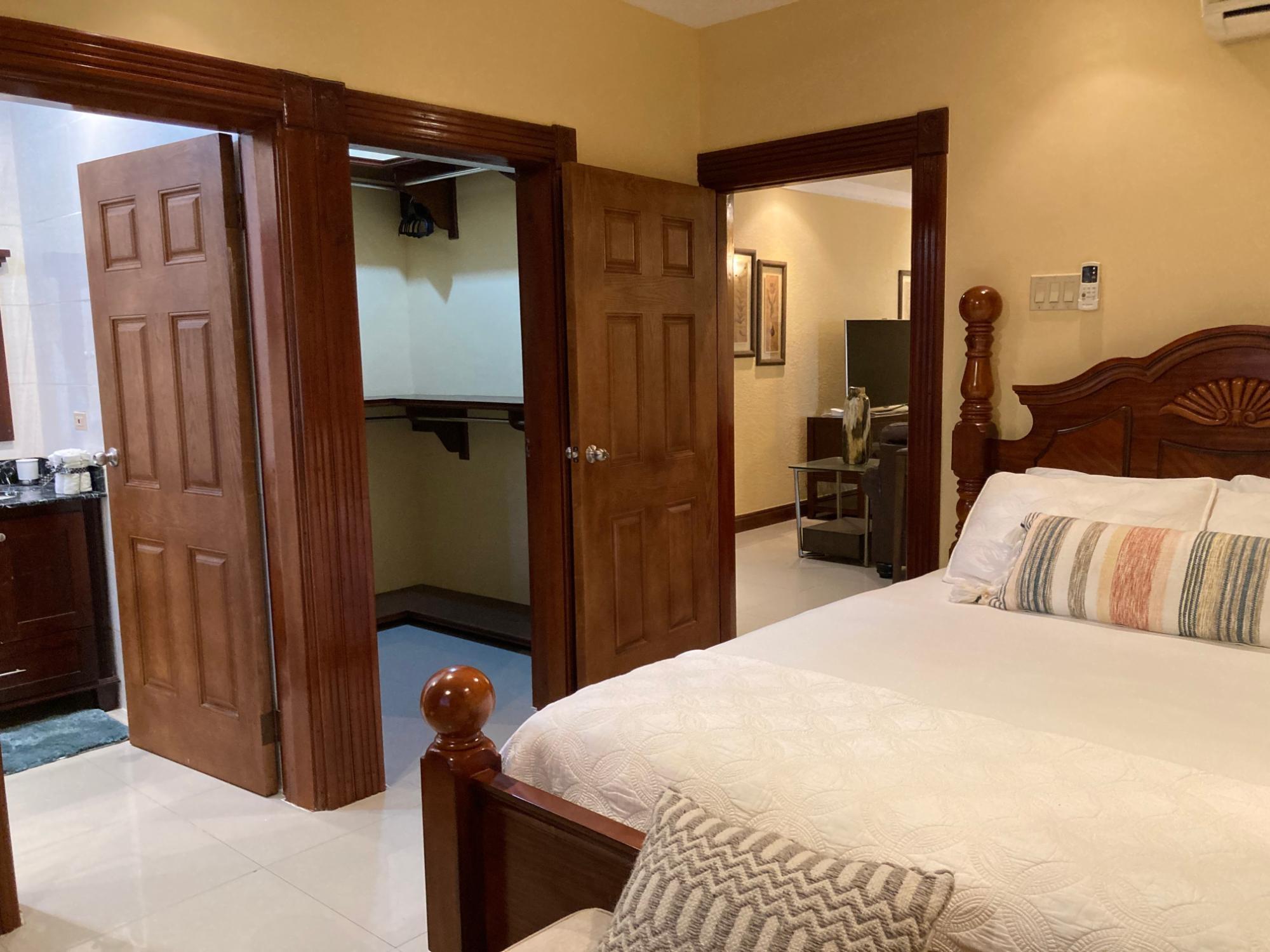 Kingston & St. Andrew, JM, 3 Bedrooms Bedrooms, ,4 BathroomsBathrooms,Residential,For Sale,2003335