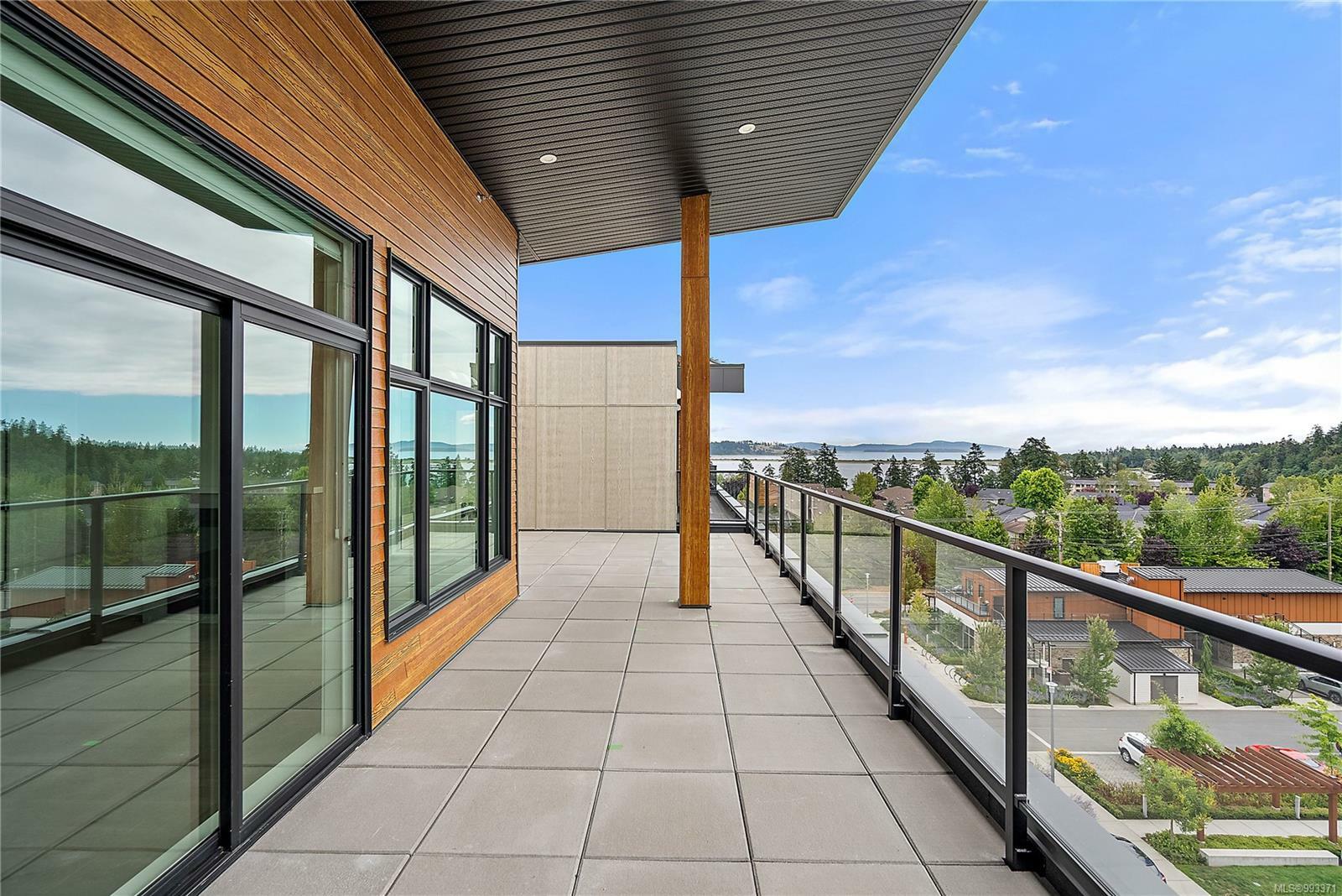 CENTRAL SAANICH, British Columbia, V8M 0B9, CA, 1 Bedroom Bedrooms, ,Residential,For Sale,1875541