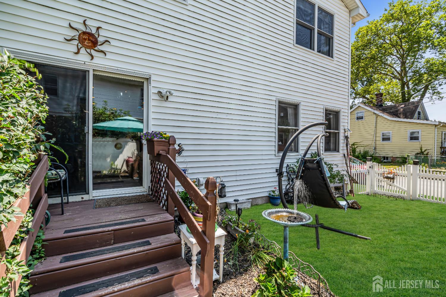 Woodbridge Proper, New Jersey, 07095, United States, 5 Bedrooms Bedrooms, ,2 BathroomsBathrooms,Residential,For Sale,1906051