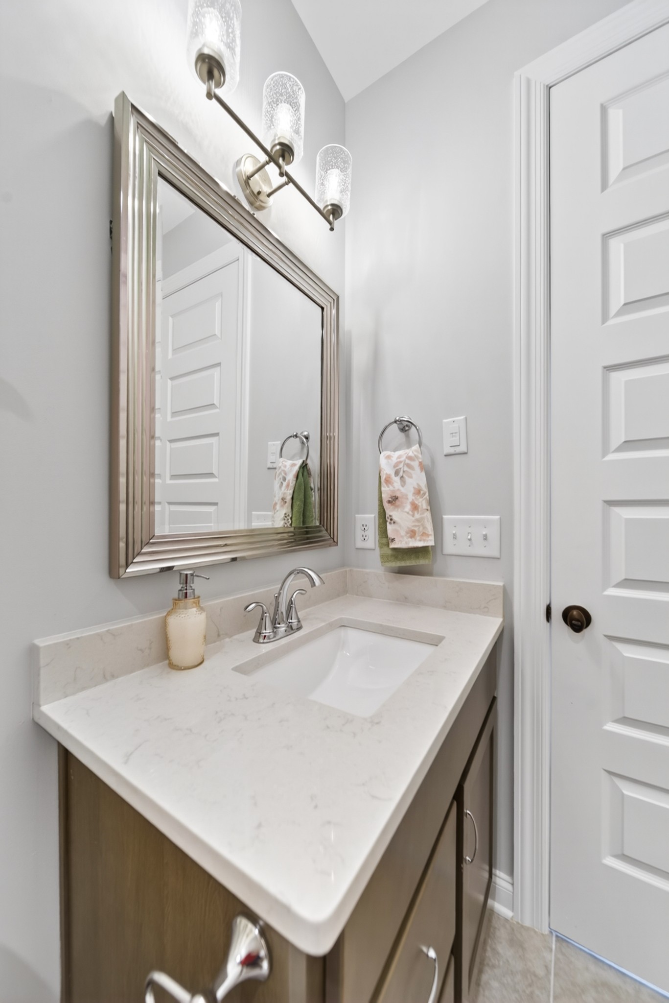  140 Ashington Cir, Hendersonville, TN, 37075 - 物件實景