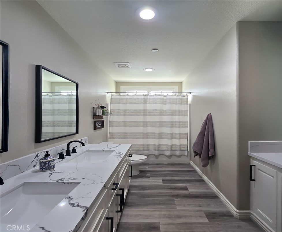 Apple Valley, California, 92308, United States, 4 Bedrooms Bedrooms, ,3 BathroomsBathrooms,Residential,For Sale,2000877