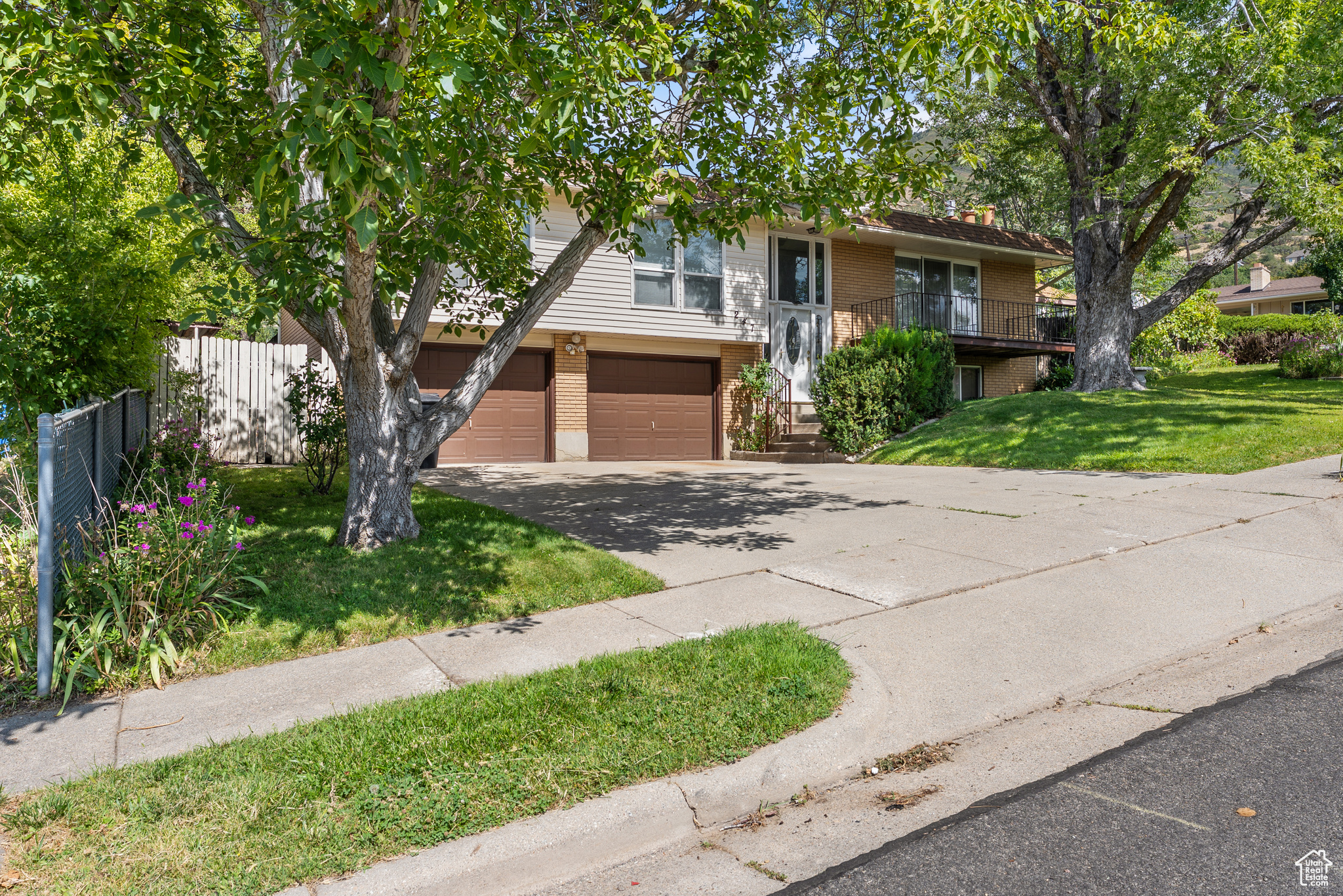 Farmington, Utah, 84025, United States, 5 Bedrooms Bedrooms, ,1 BathroomBathrooms,Residential,For Sale,1927310