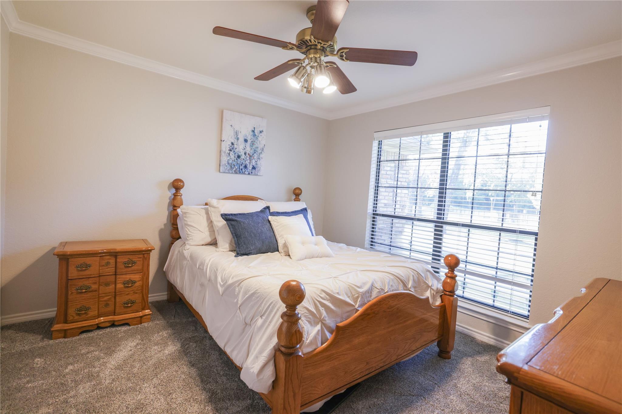 Terrell, Texas, 75161, United States, 3 Bedrooms Bedrooms, ,3 BathroomsBathrooms,Residential,For Sale,1977781