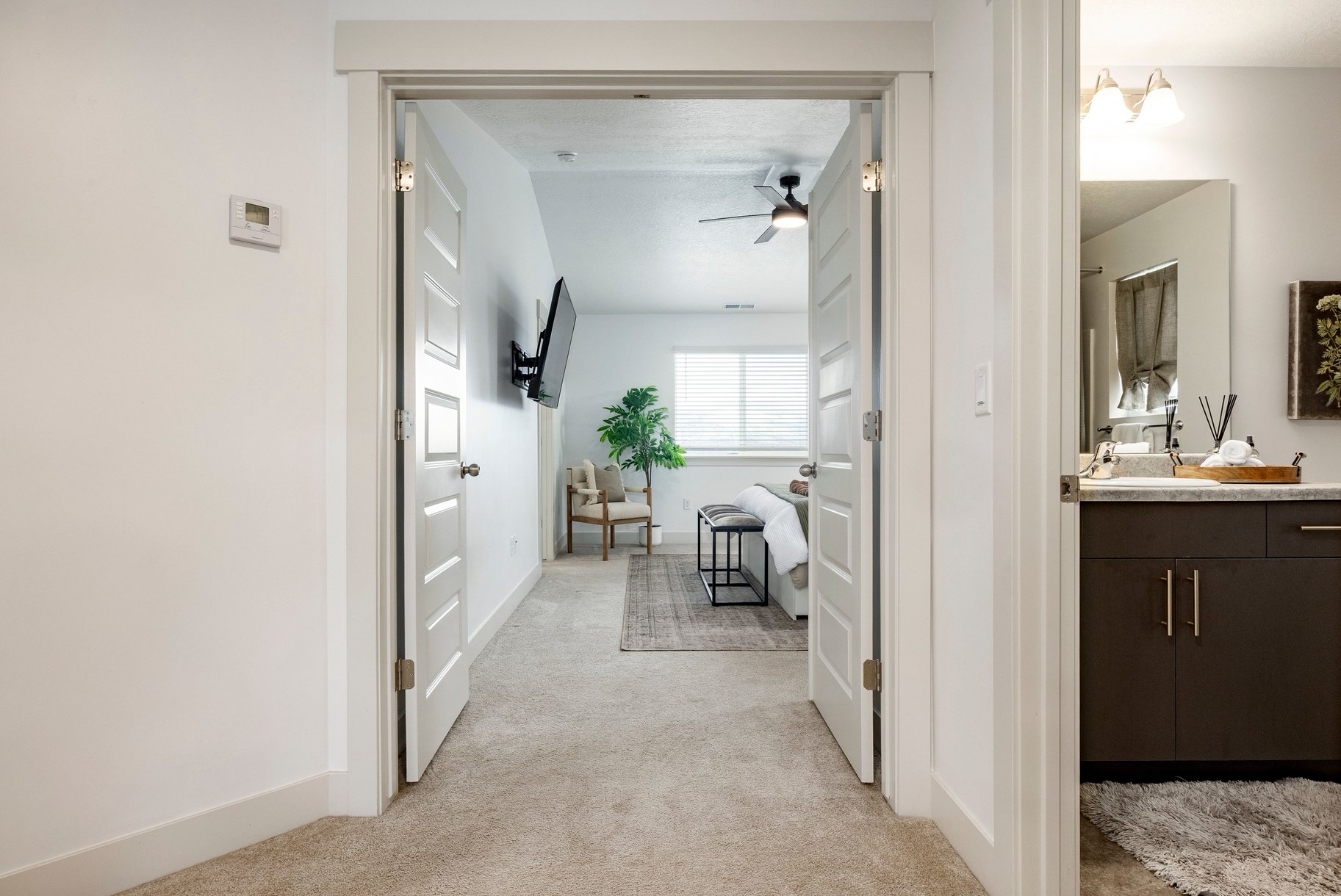  Pristine Home with Views, Rental Income, and Home Business Studio - 物件實景