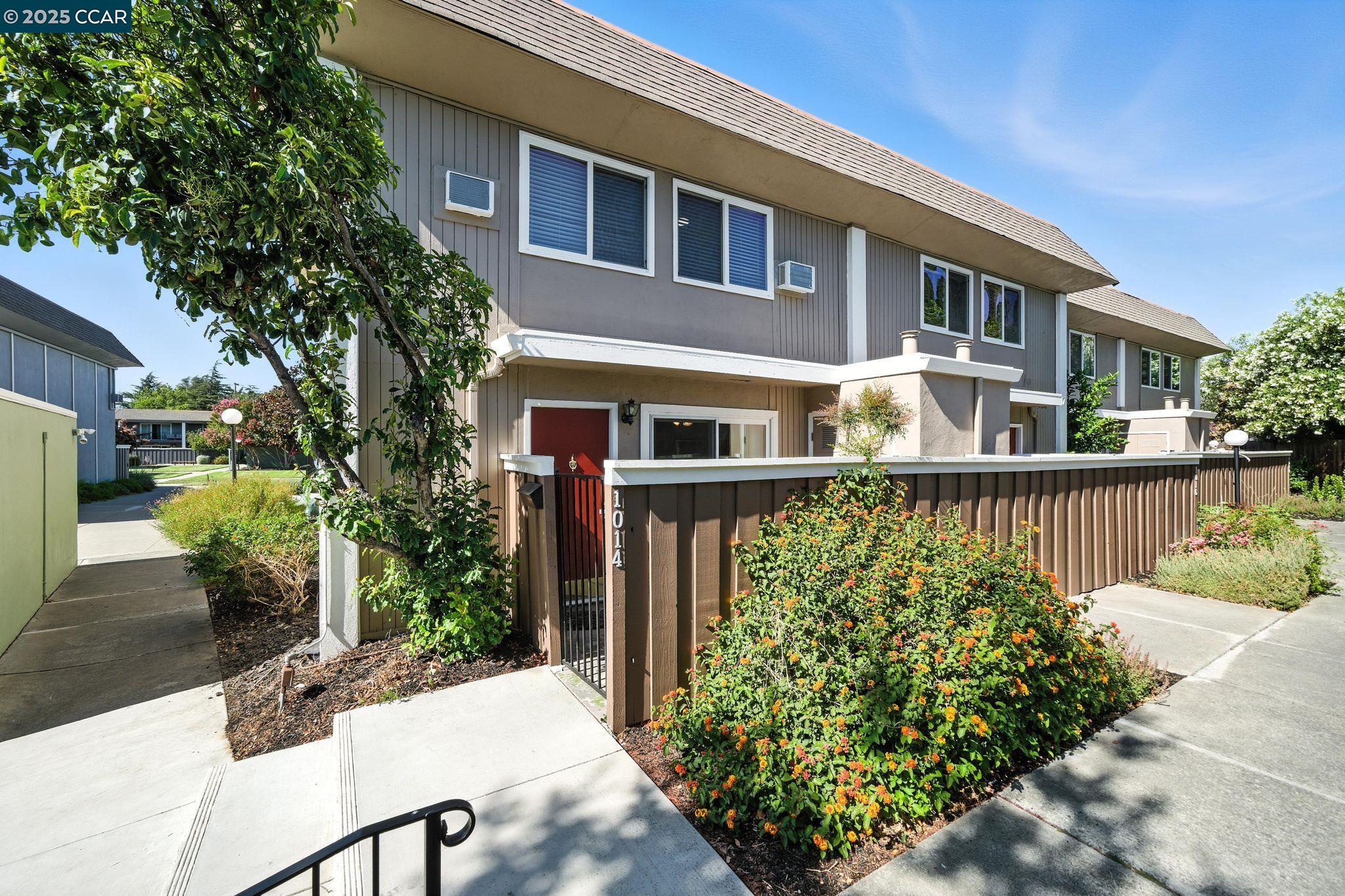 Concord, California, 94518, United States, 3 Bedrooms Bedrooms, ,2 BathroomsBathrooms,Residential,For Sale,1903400