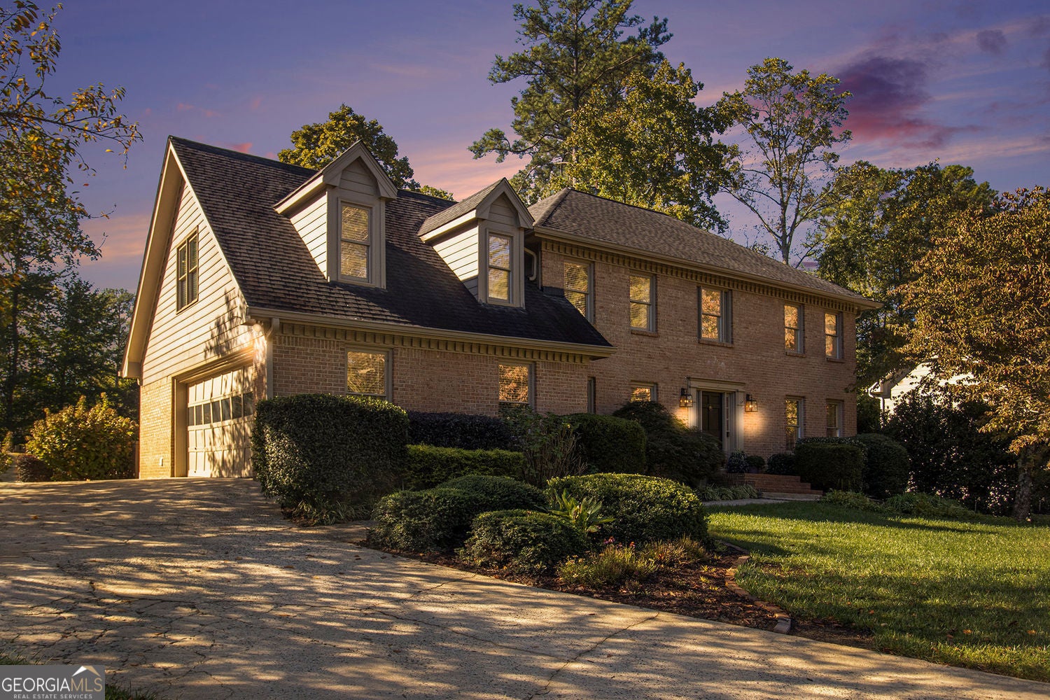 Alpharetta, Georgia, 30004, United States, 4 Bedrooms Bedrooms, ,3 BathroomsBathrooms,Residential,For Sale,1968344