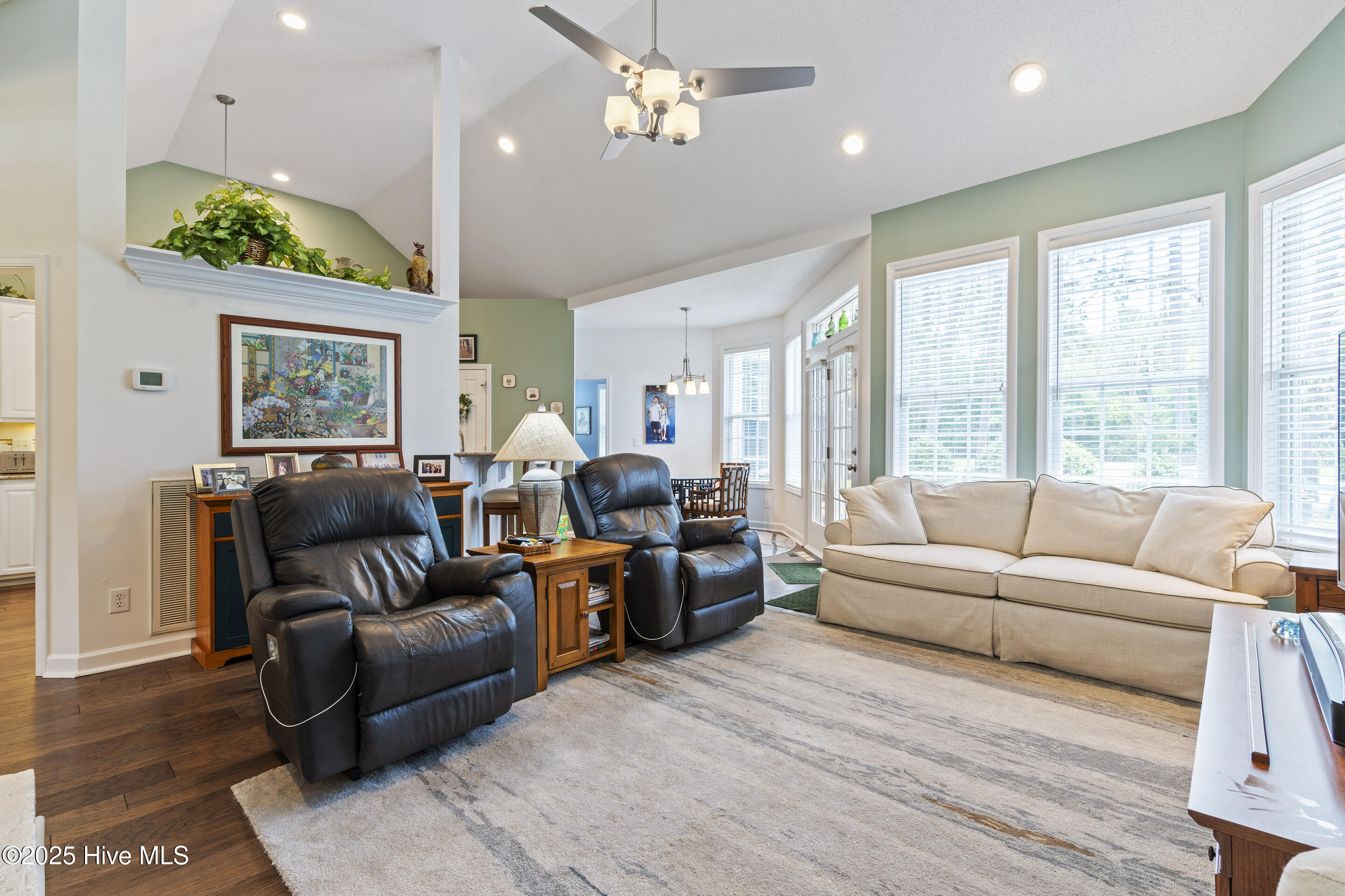 Sunset Beach, North Carolina, 28468, United States, 3 Bedrooms Bedrooms, ,2 BathroomsBathrooms,Residential,For Sale,1827986