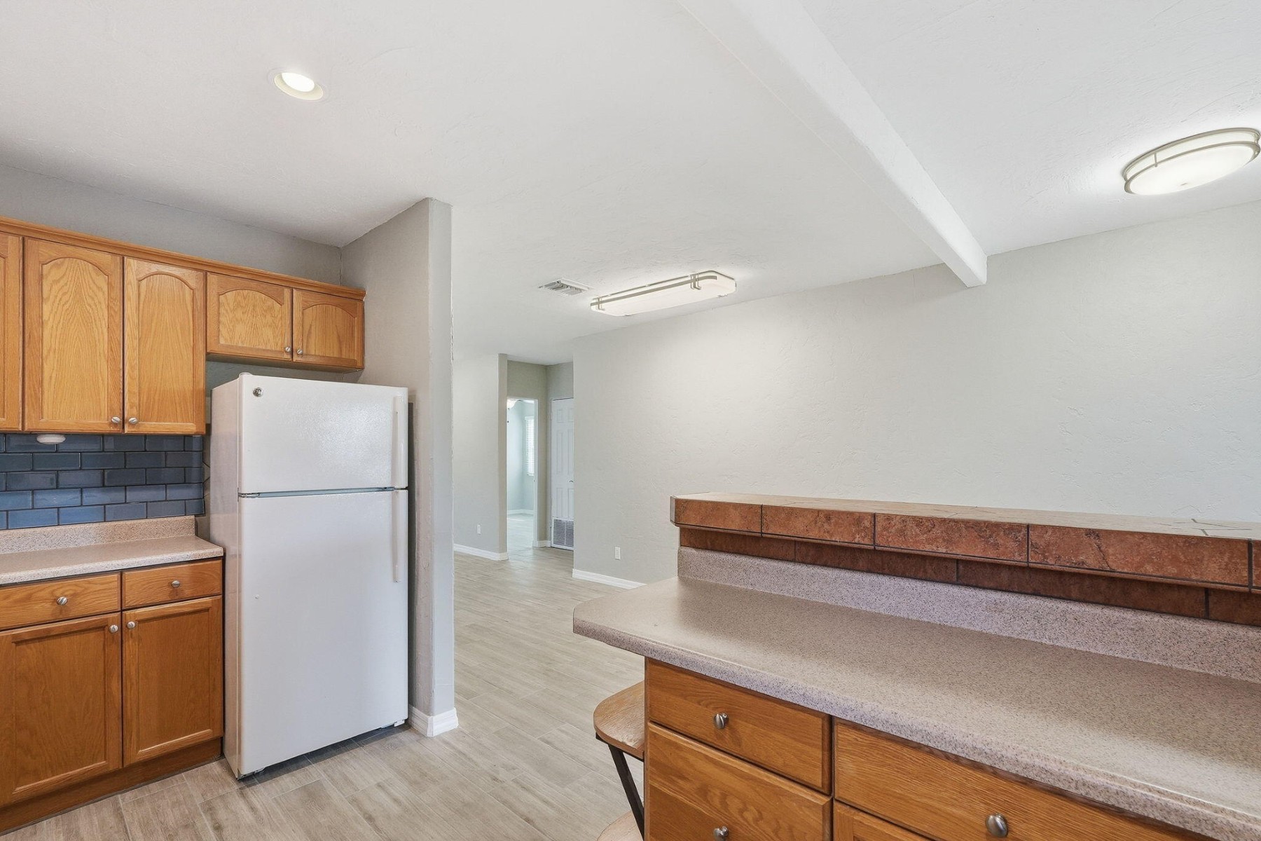 1046 E Clarendon Avenue Phoenix, AZ - 物件實景