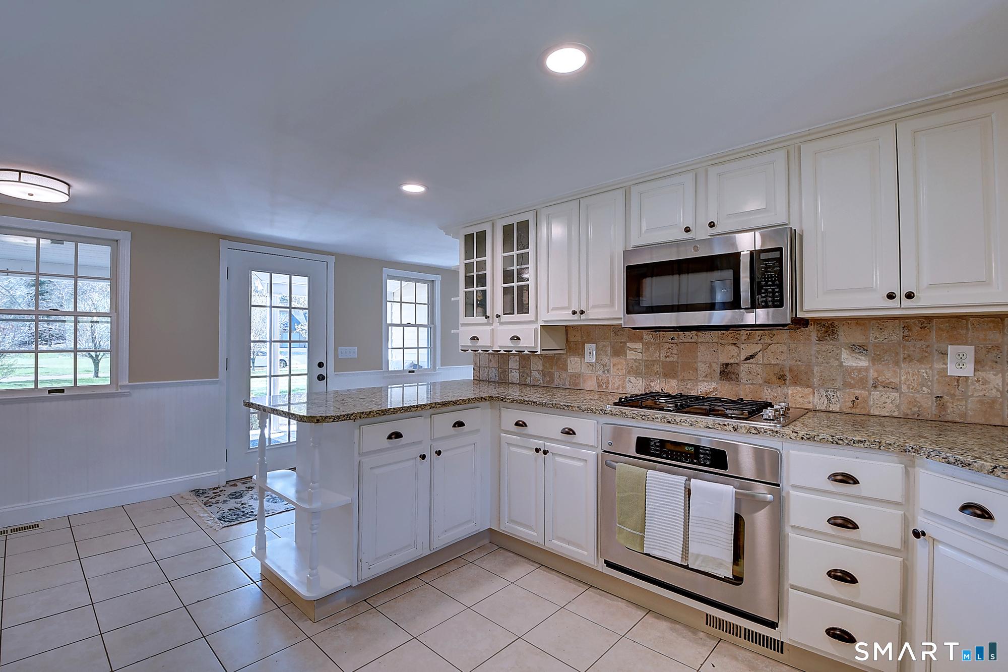 223, Connecticut, 06035, United States, 4 Bedrooms Bedrooms, ,3 BathroomsBathrooms,Residential,For Sale,2042939