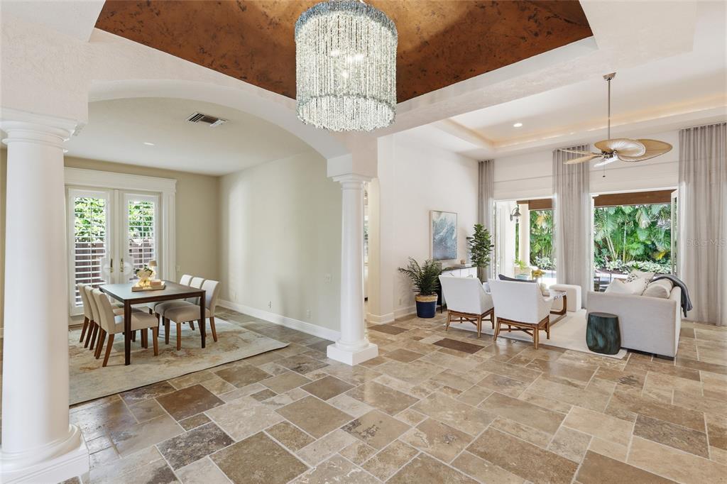 Sarasota, Florida, 34234, United States, 3 Bedrooms Bedrooms, ,3 BathroomsBathrooms,Residential,For Sale,1989538