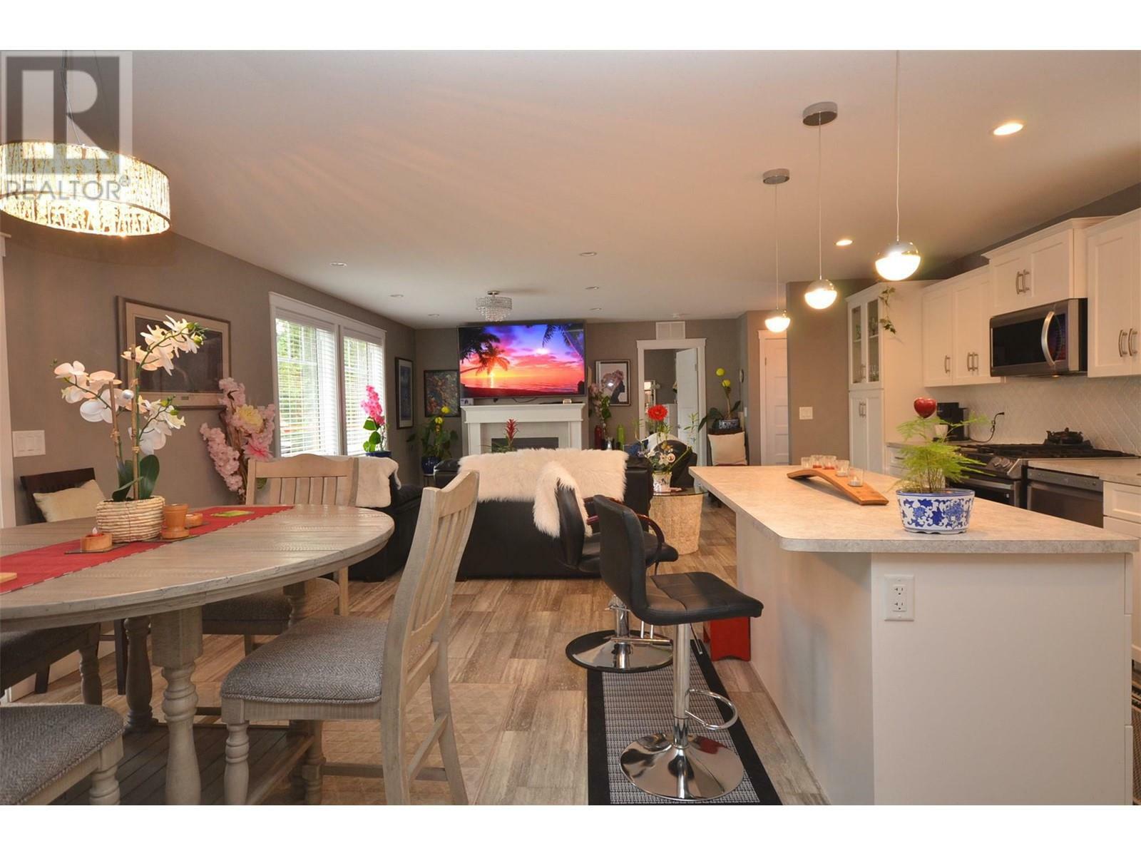 VERNON, British Columbia, V1H 1R8, CA, 2 Bedrooms Bedrooms, ,2 BathroomsBathrooms,Residential,For Sale,1837064