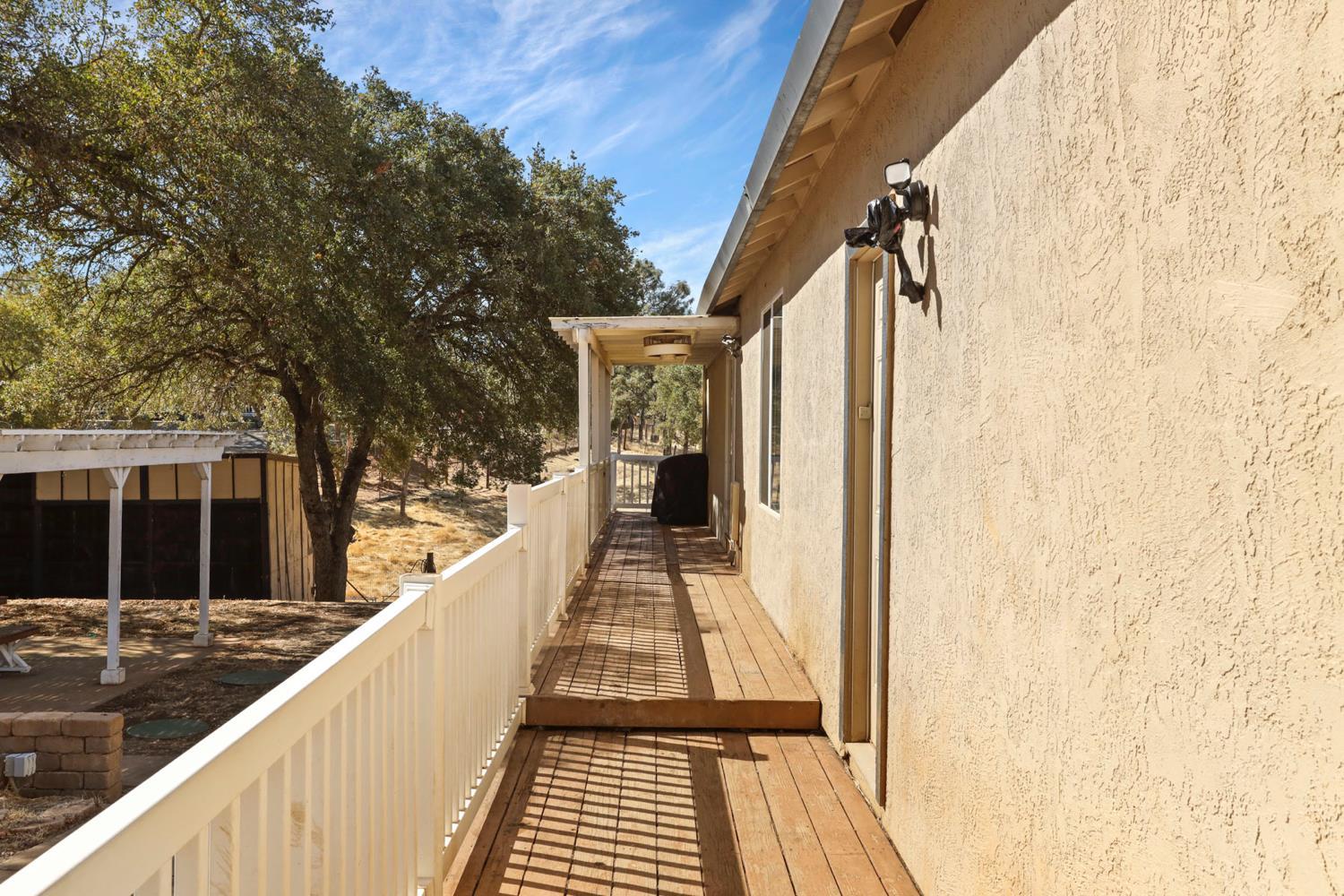 Valley Springs, California, 95252, United States, 3 Bedrooms Bedrooms, ,2 BathroomsBathrooms,Residential,For Sale,1978438