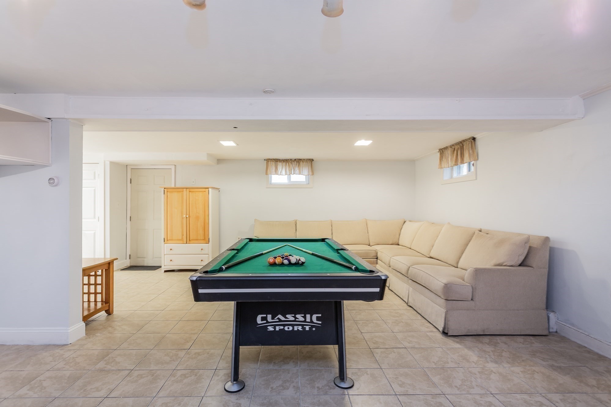 Raynham, Massachusetts, 02767, United States, 4 Bedrooms Bedrooms, ,3 BathroomsBathrooms,Residential,For Sale,1989927