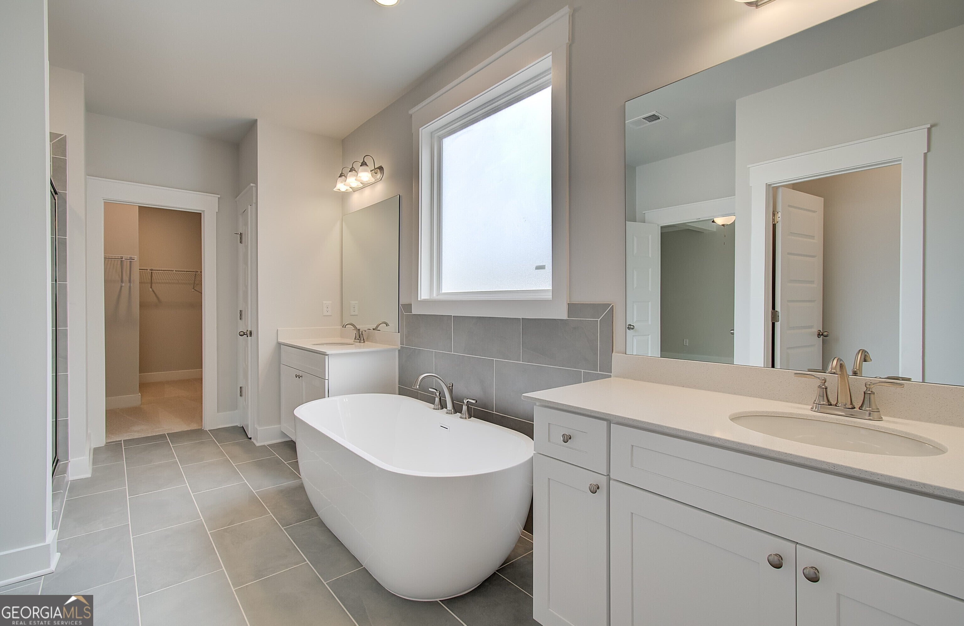 Senoia, Georgia, 30276, United States, 4 Bedrooms Bedrooms, ,4 BathroomsBathrooms,Residential,For Sale,2008995