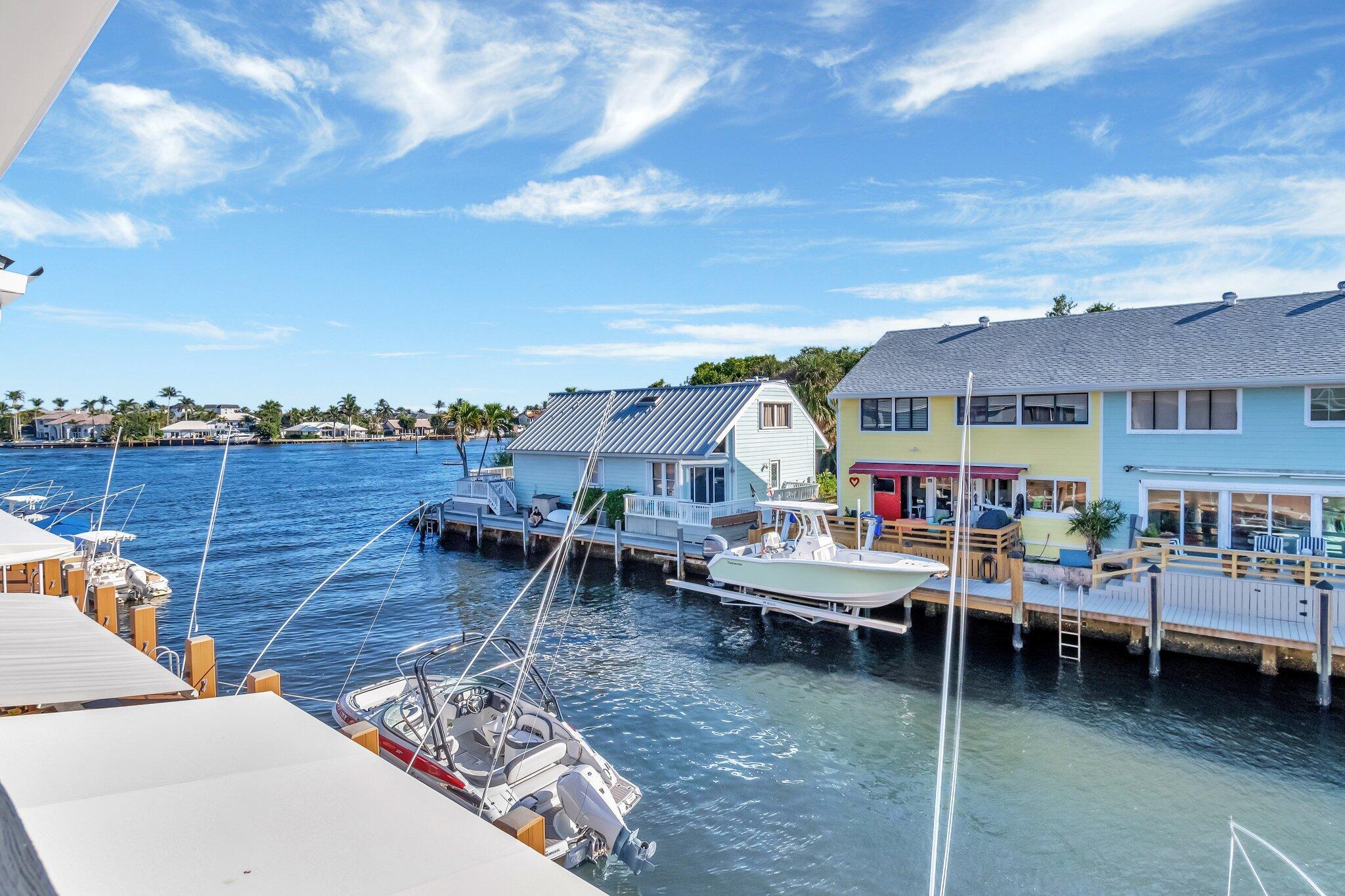 Boynton Beach, Florida, 33435, United States, 2 Bedrooms Bedrooms, ,3 BathroomsBathrooms,Residential,For Sale,1927808