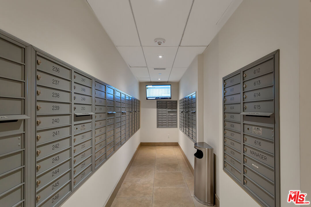 Los Angeles, California, 90024, United States, 2 Bedrooms Bedrooms, ,1 BathroomBathrooms,Residential,For Sale,1948814