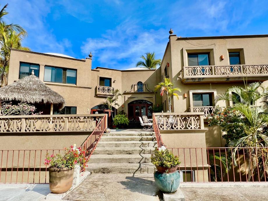 curso esmeralda, Manzanillo, Colima, 28867, Mexico, 4 Bedrooms Bedrooms, ,4 BathroomsBathrooms,Residential,For Sale,curso esmeralda,1541723