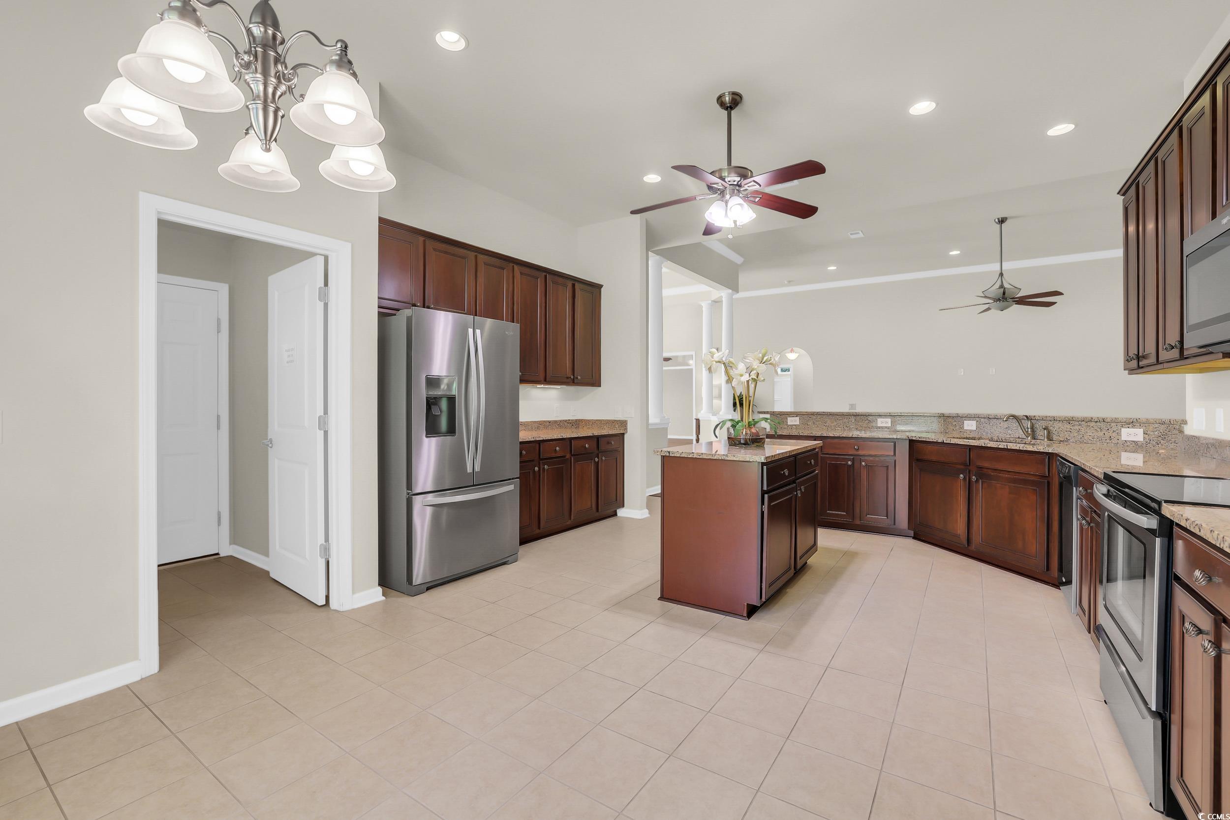 Murrells Inlet, South Carolina, 29576, United States, 3 Bedrooms Bedrooms, ,4 BathroomsBathrooms,Residential,For Sale,1895817