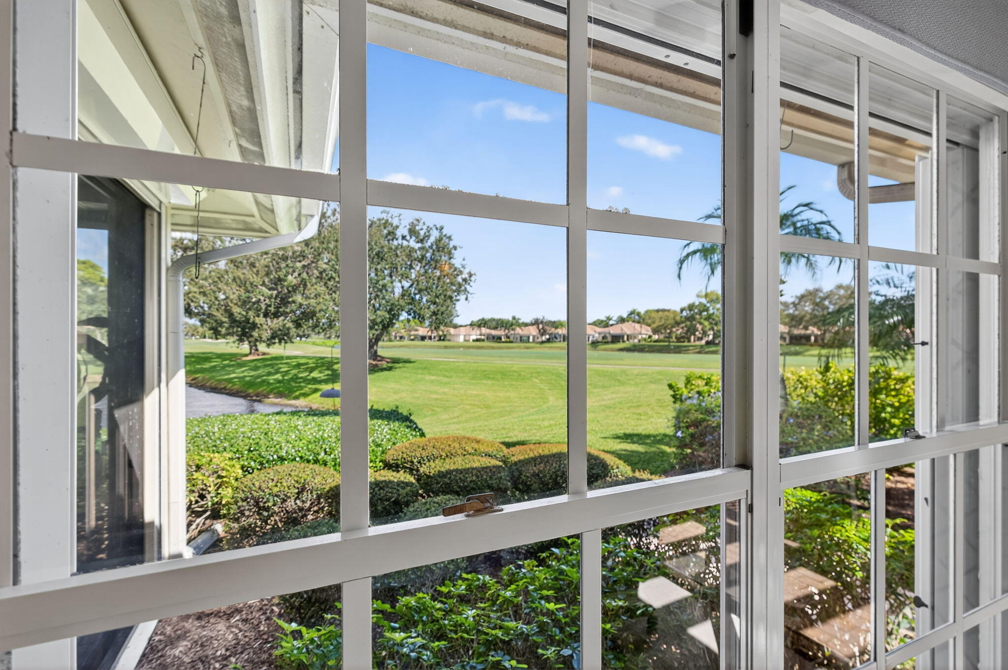 Stuart, Florida, 34997, United States, 3 Bedrooms Bedrooms, ,2 BathroomsBathrooms,Residential,For Sale,1954563