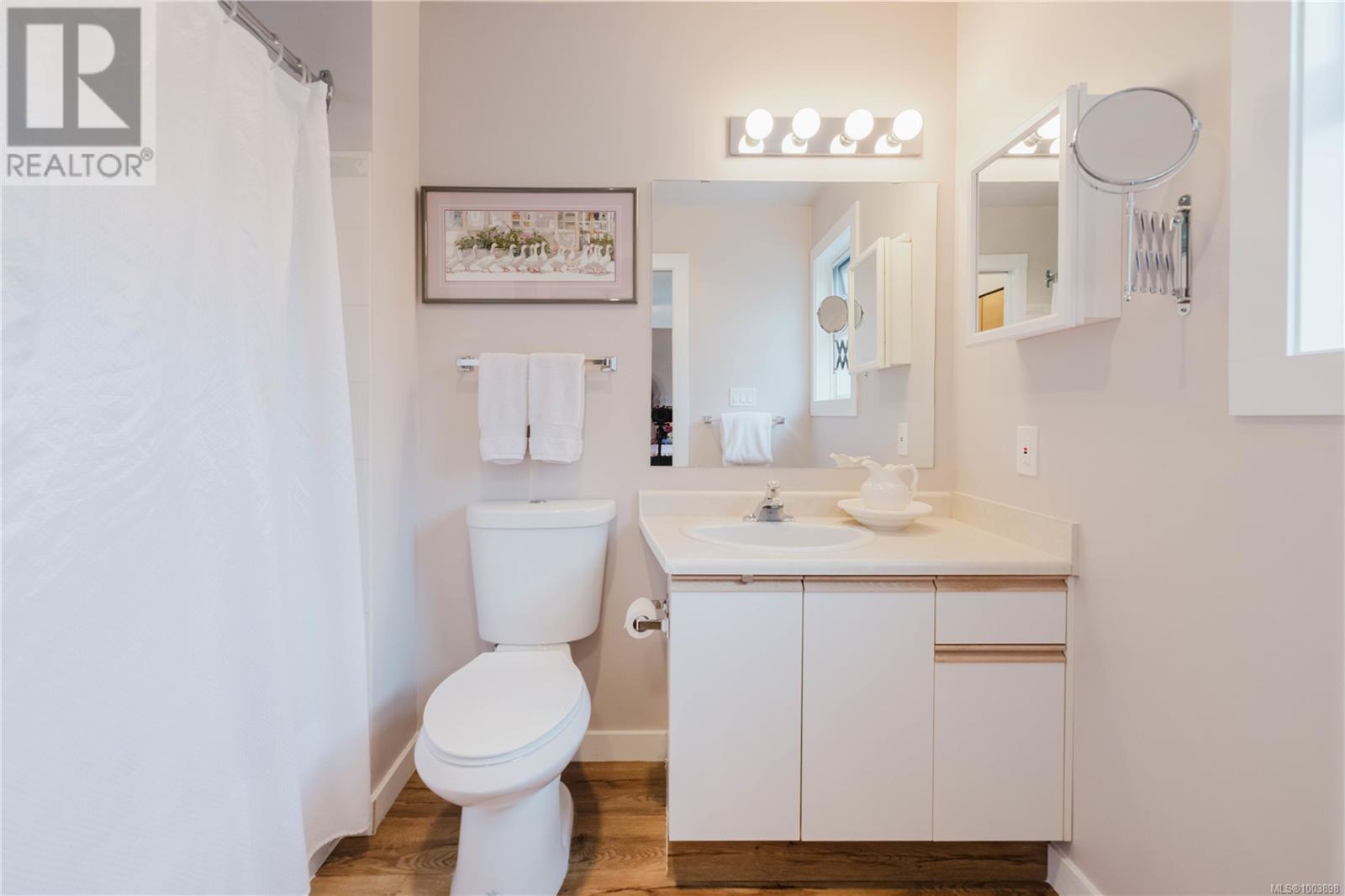 COLWOOD, British Columbia, V9B 5P8, CA, 2 Bedrooms Bedrooms, ,3 BathroomsBathrooms,Residential,For Sale,1913272