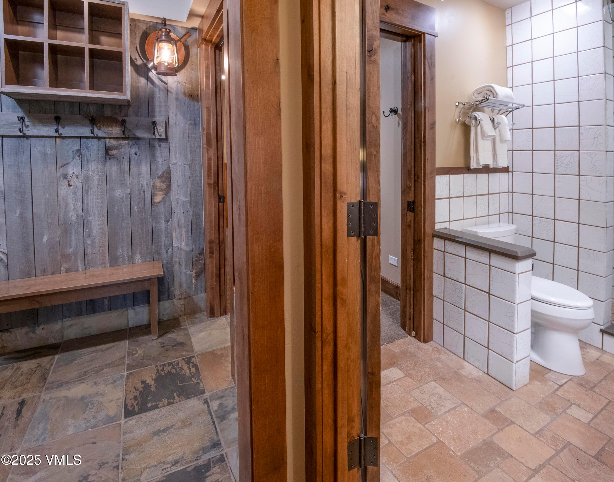 Vail, Colorado, 81657, United States, 2 Bedrooms Bedrooms, ,2 BathroomsBathrooms,Residential,For Sale,1849878