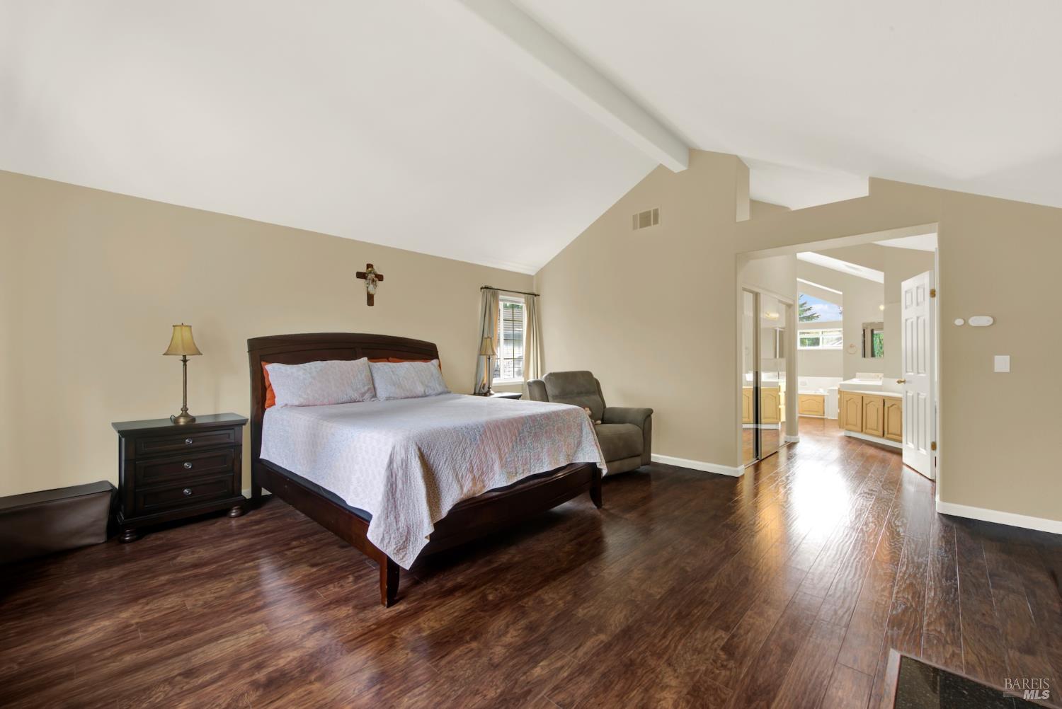 Dixon, California, 95620, United States, 5 Bedrooms Bedrooms, ,3 BathroomsBathrooms,Residential,For Sale,1992877