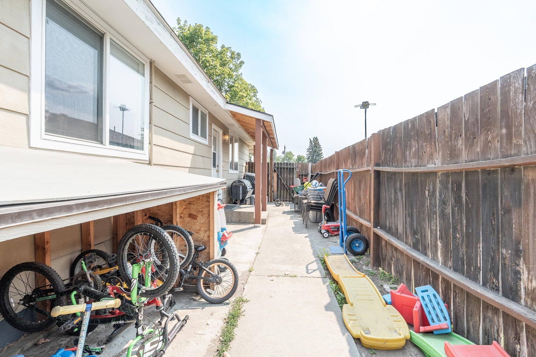  701 E Bismark Ave - 物件實景