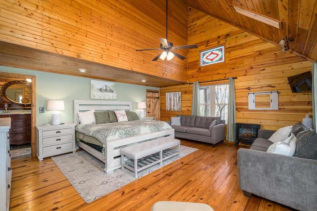Ellijay, Georgia, 30540, United States, 4 Bedrooms Bedrooms, ,4 BathroomsBathrooms,Residential,For Sale,1858933
