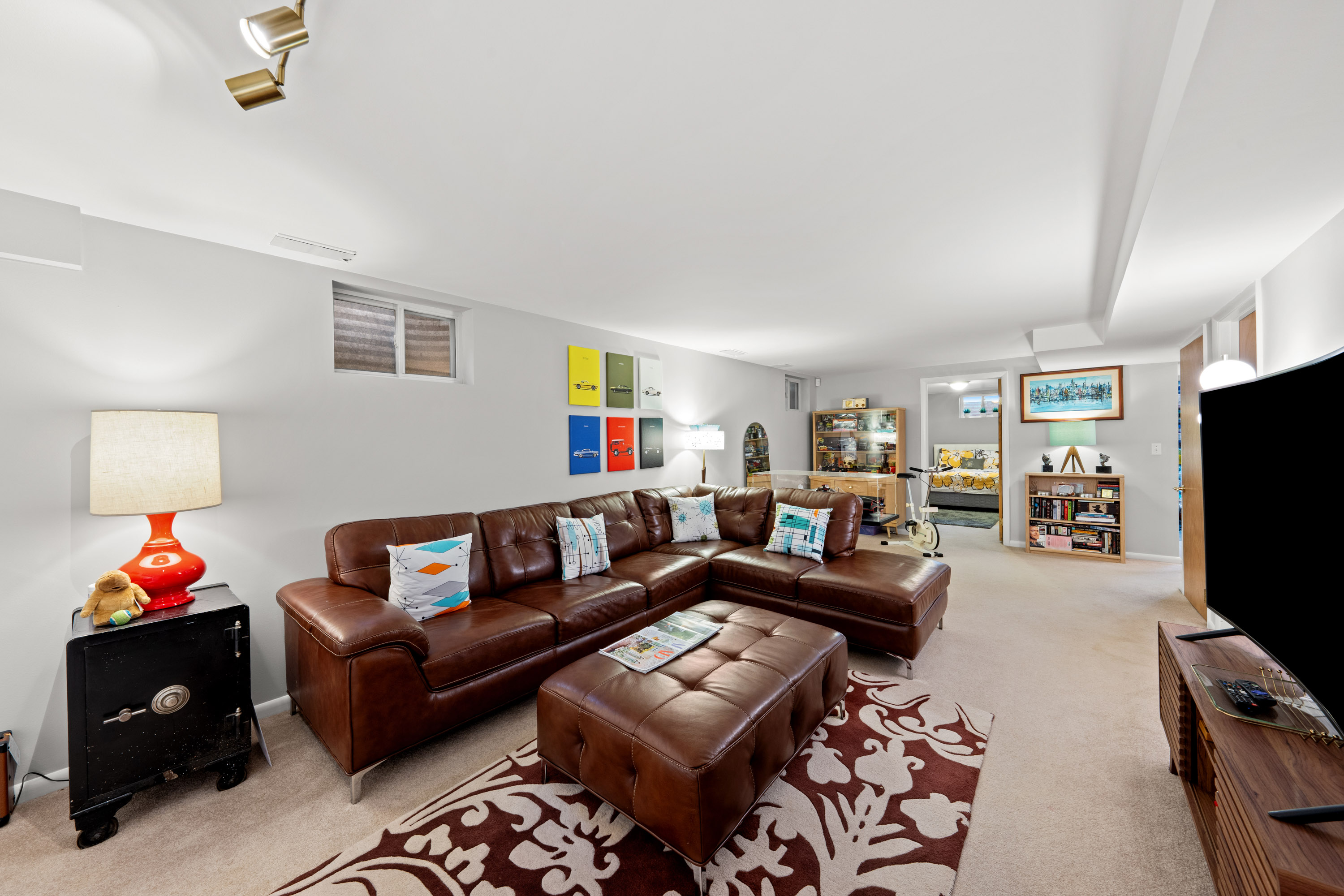  Beautifully Updated 5-Bedroom, 3-Bath Ranch - 物件實景