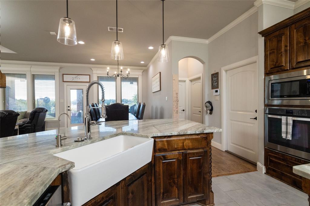 Weatherford, Texas, 76088, United States, 3 Bedrooms Bedrooms, ,2 BathroomsBathrooms,Residential,For Sale,1976944