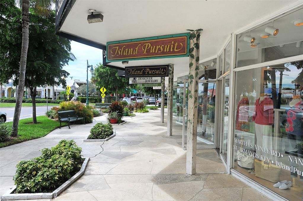 771 John Ringling Boulevard Unit 22FAIR, Sarasota, Florida, 34236, United States, 2 Bedrooms Bedrooms, ,2 BathroomsBathrooms,Residential,For Sale,771 John Ringling Boulevard Unit 22FAIR,1626949