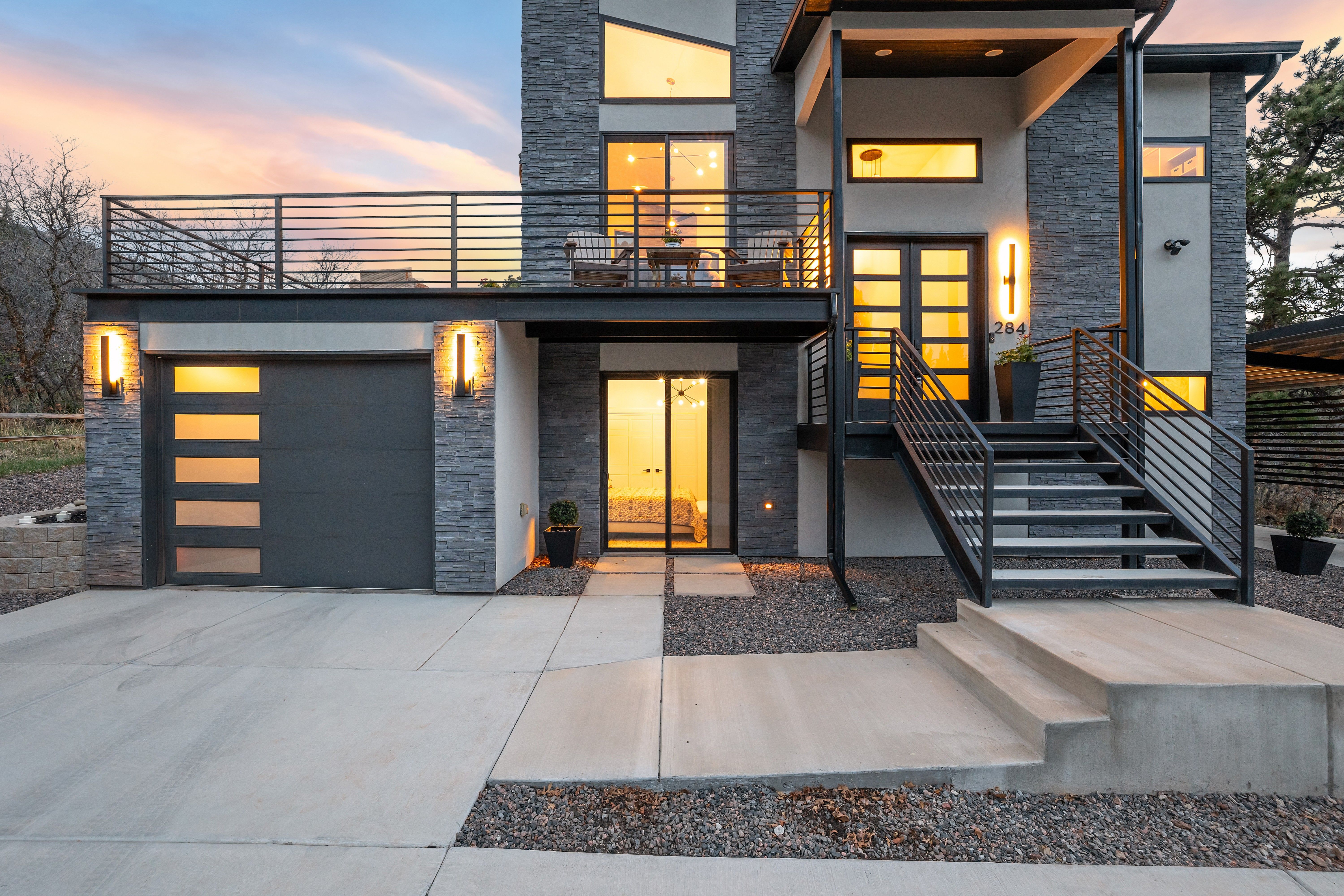  Modern Mountain Retreat with Panoramic Views & Trail Access - 物件實景