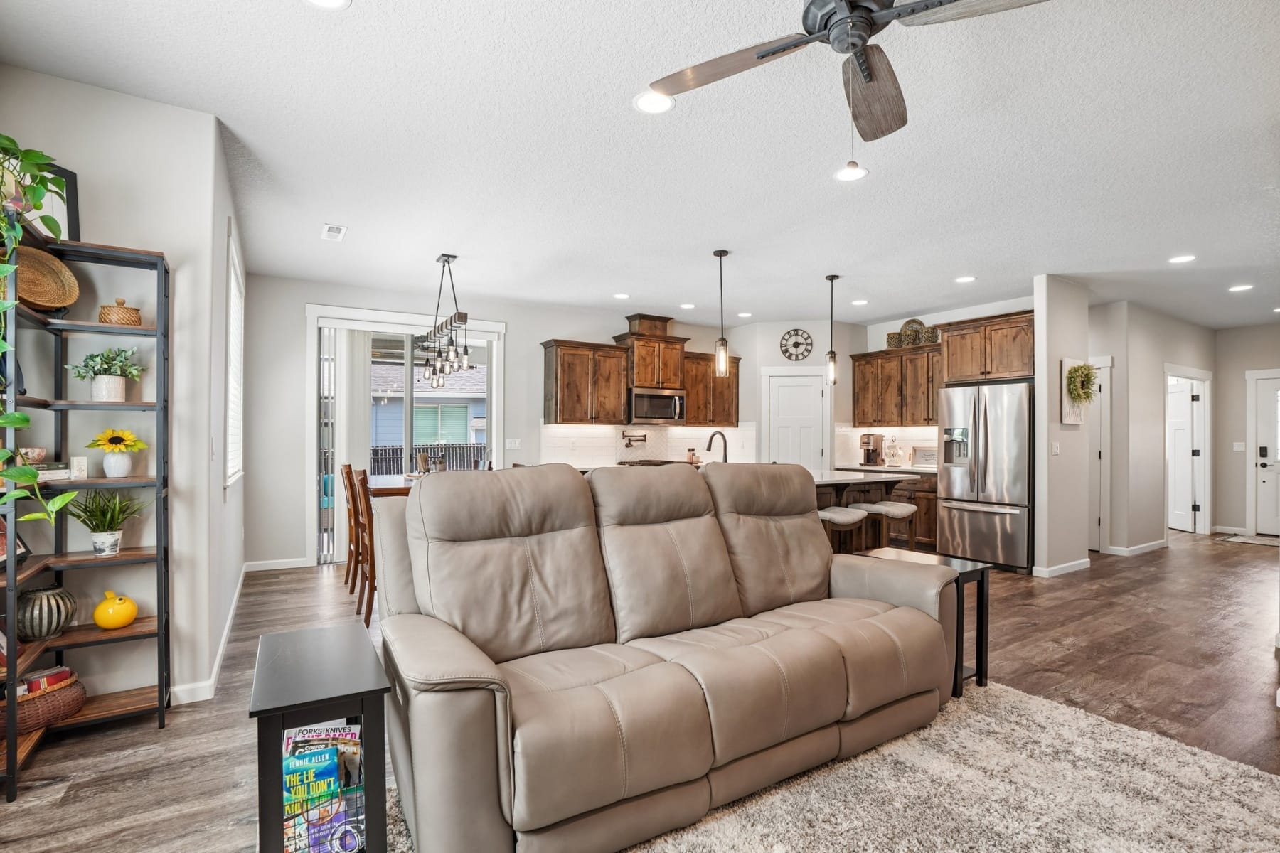 158 ZEPHYR DR Silver Lake, WA 98645 - 物件實景