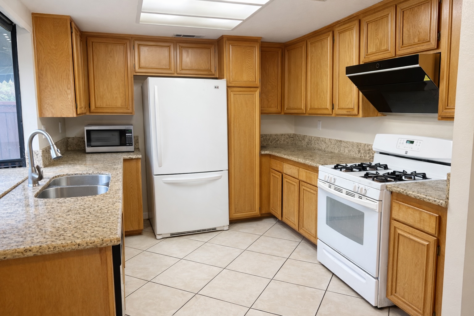 Rancho Cucamonga, California, 91730, United States, 3 Bedrooms Bedrooms, ,3 BathroomsBathrooms,Residential,For Sale,2005540