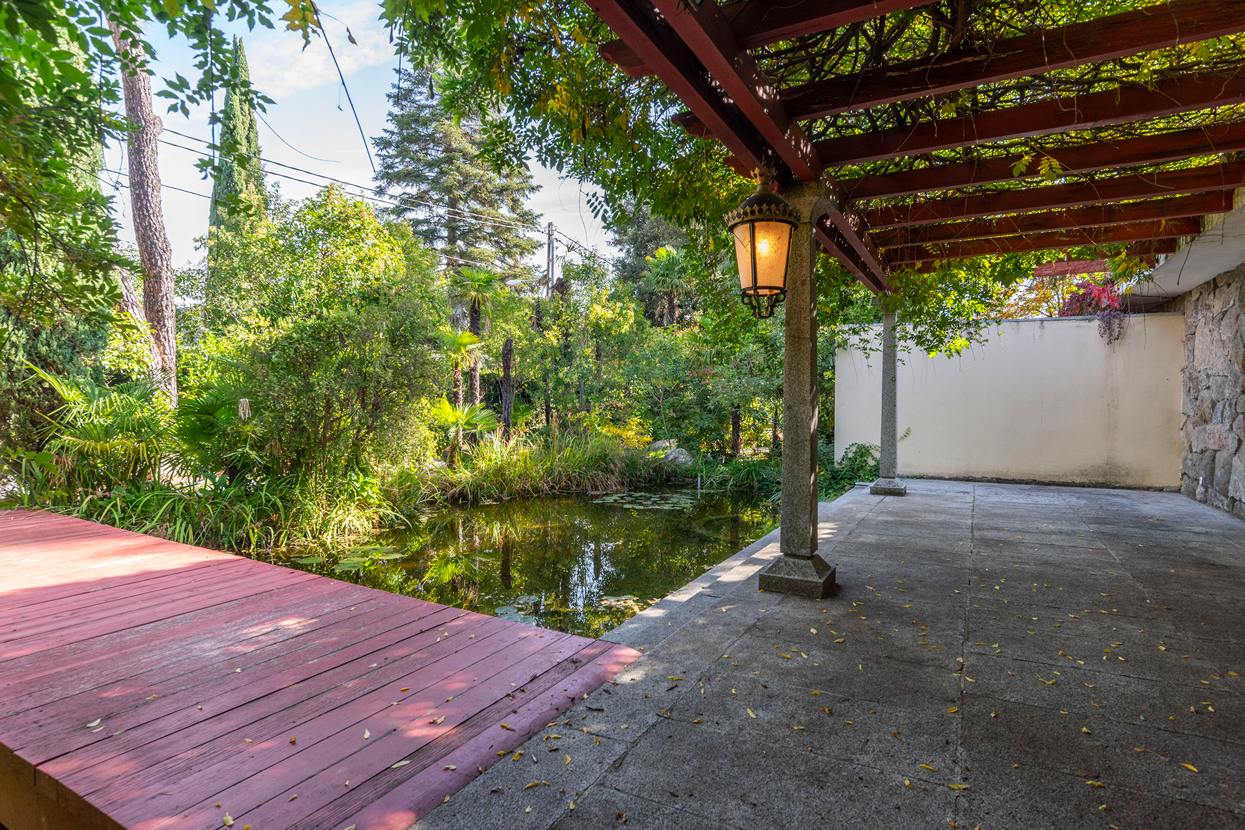  A residence with extraordinary transformation potential in La Florida - 物件實景