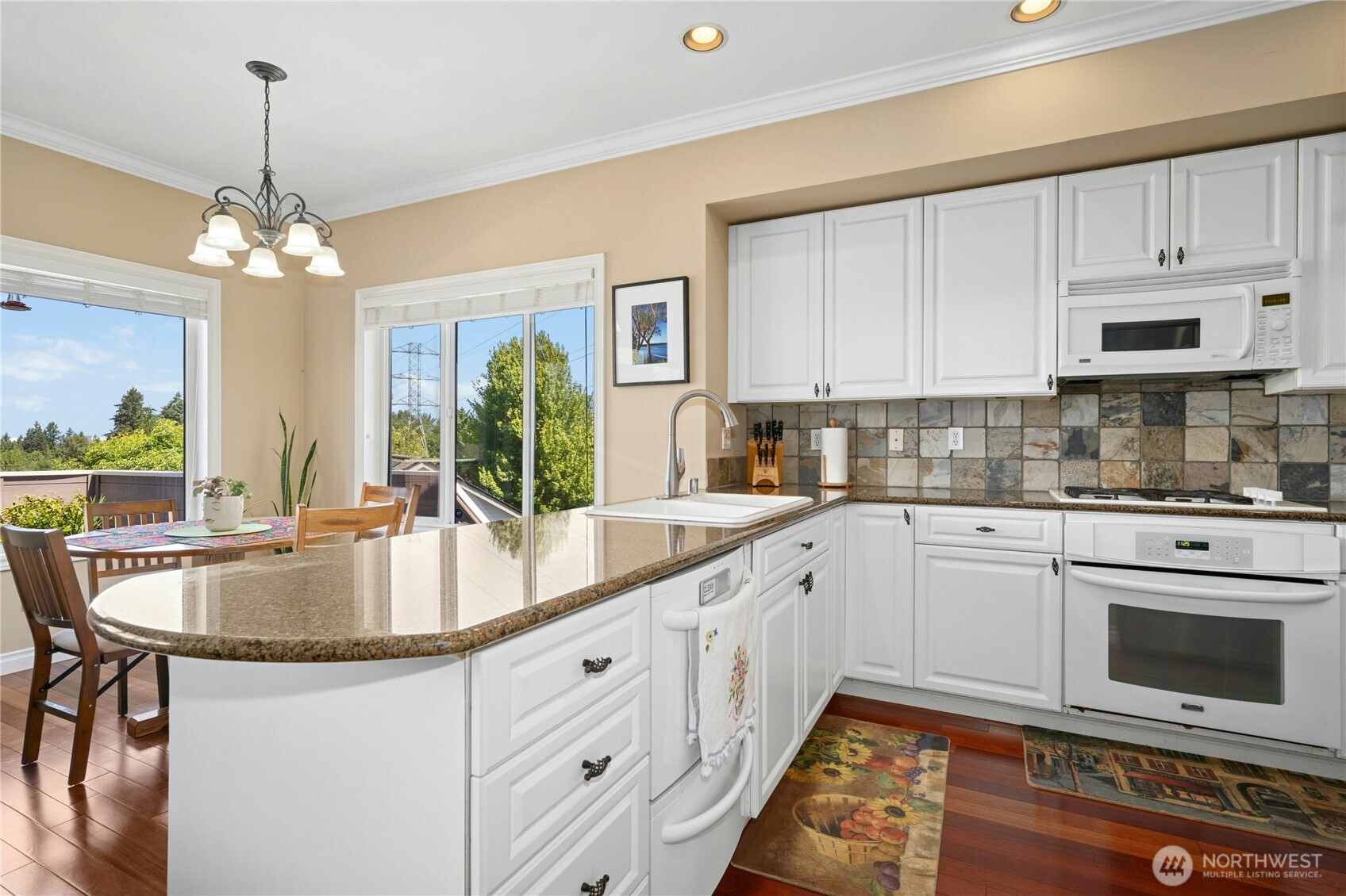 Newcastle, Washington, 98056, United States, 3 Bedrooms Bedrooms, ,3 BathroomsBathrooms,Residential,For Sale,1839033