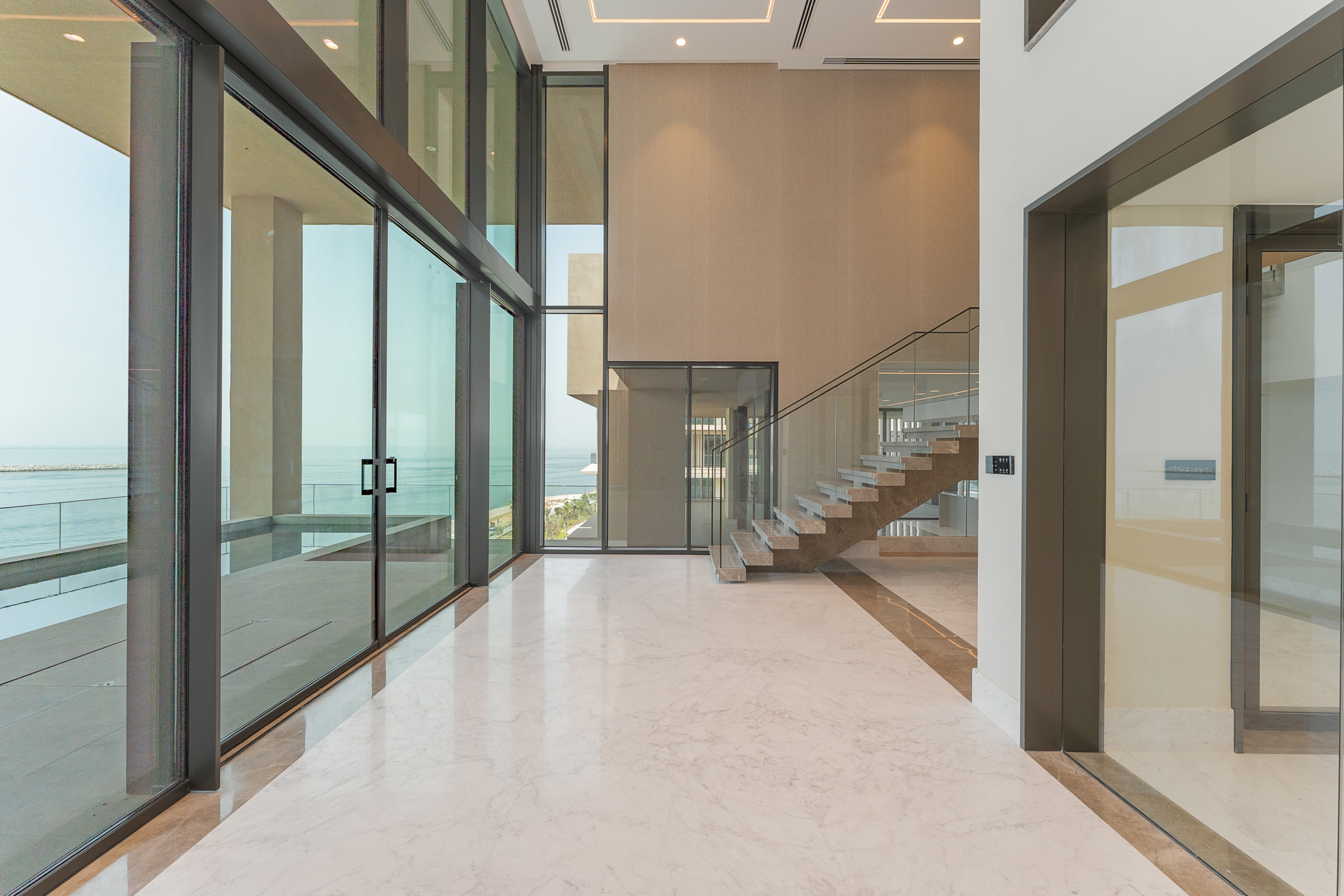  Stunning Luxury Apartment with Full Sea Views - 物件實景