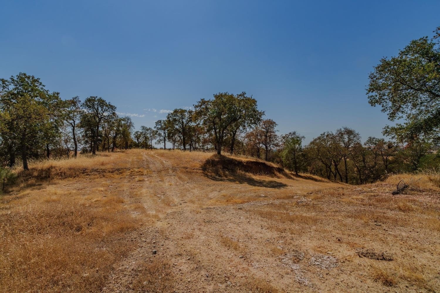 Valley Springs, California, 95252, United States, 3 Bedrooms Bedrooms, ,2 BathroomsBathrooms,Residential,For Sale,1979453