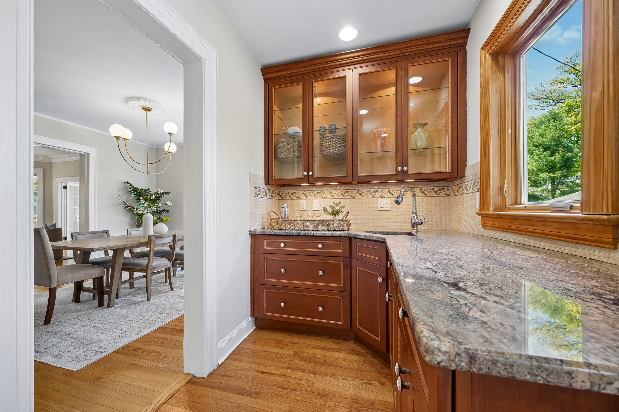  215 Inwood Avenue, Montclair, NJ 07043 - 物件實景