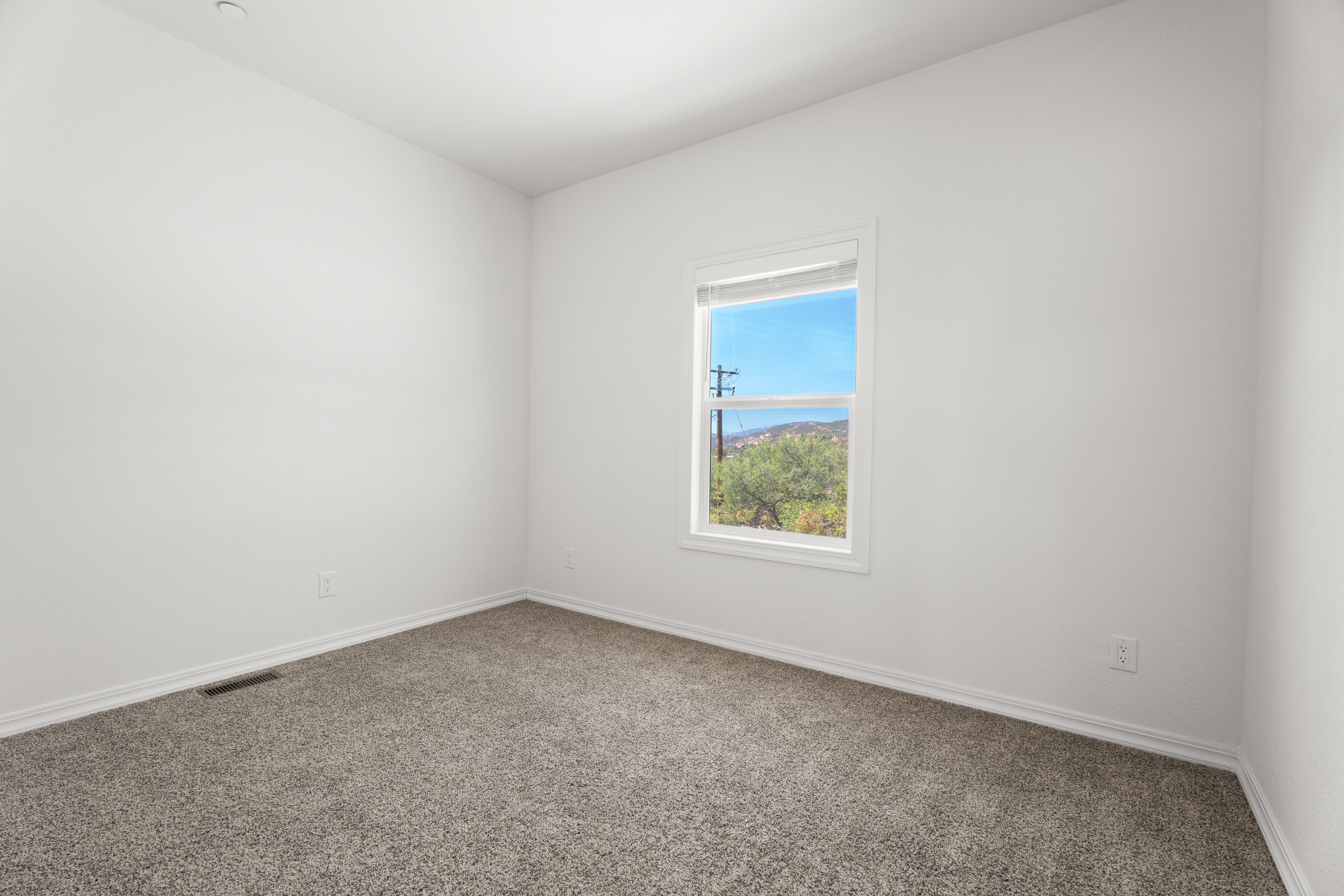  22815 Illahee Drive, Alpine, CA 91901 - 物件實景