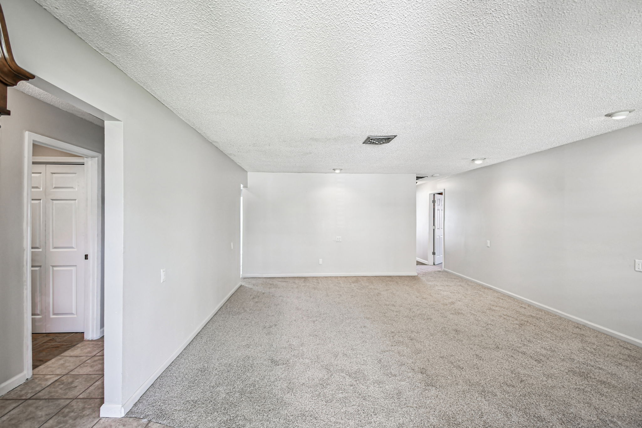 Madeira Beach, Florida, 33708, United States, 4 Bedrooms Bedrooms, ,2 BathroomsBathrooms,Residential,For Sale,2005483