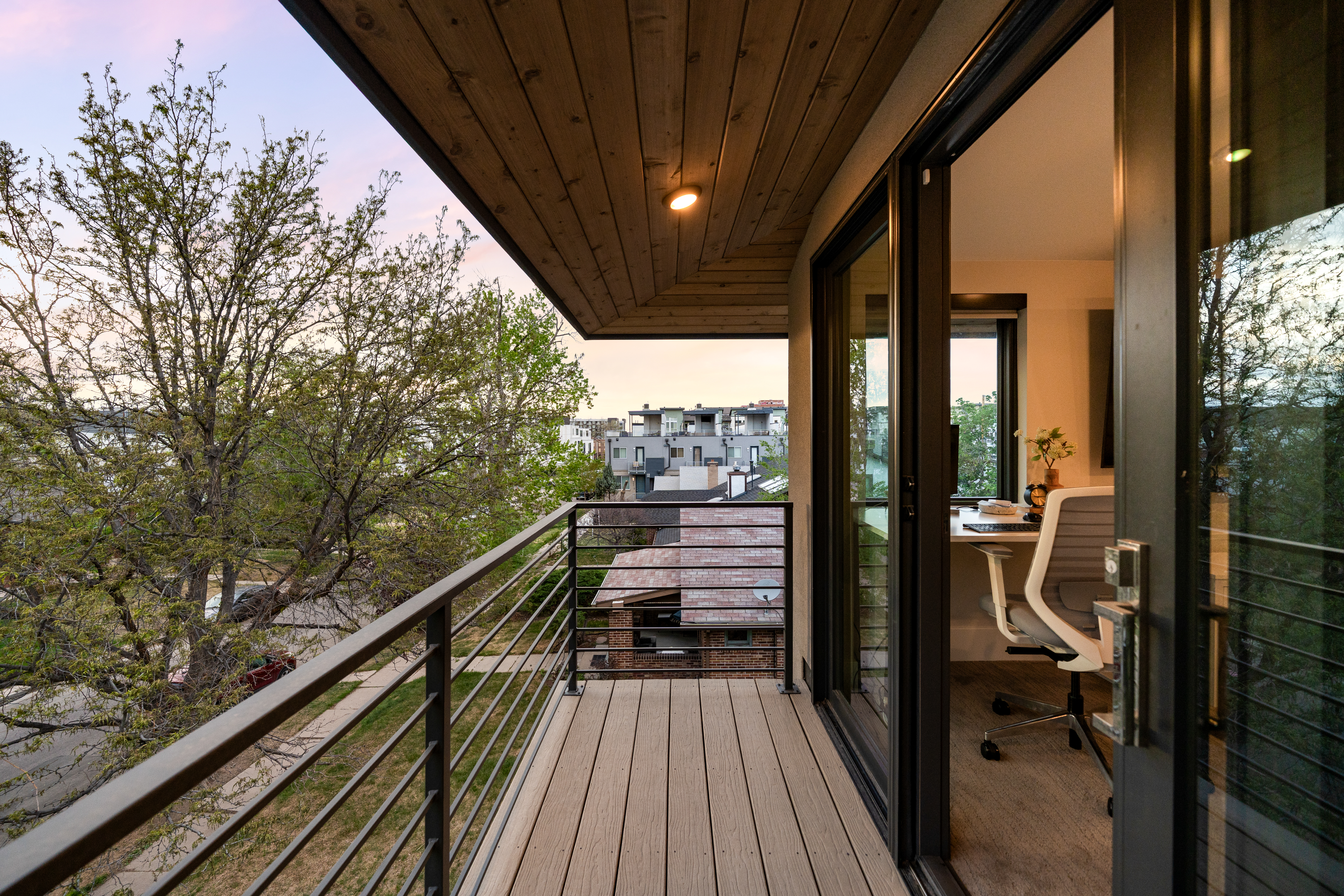  Exceptional Modern 4-Bedroom, 5-Bath Duplex - 物件實景