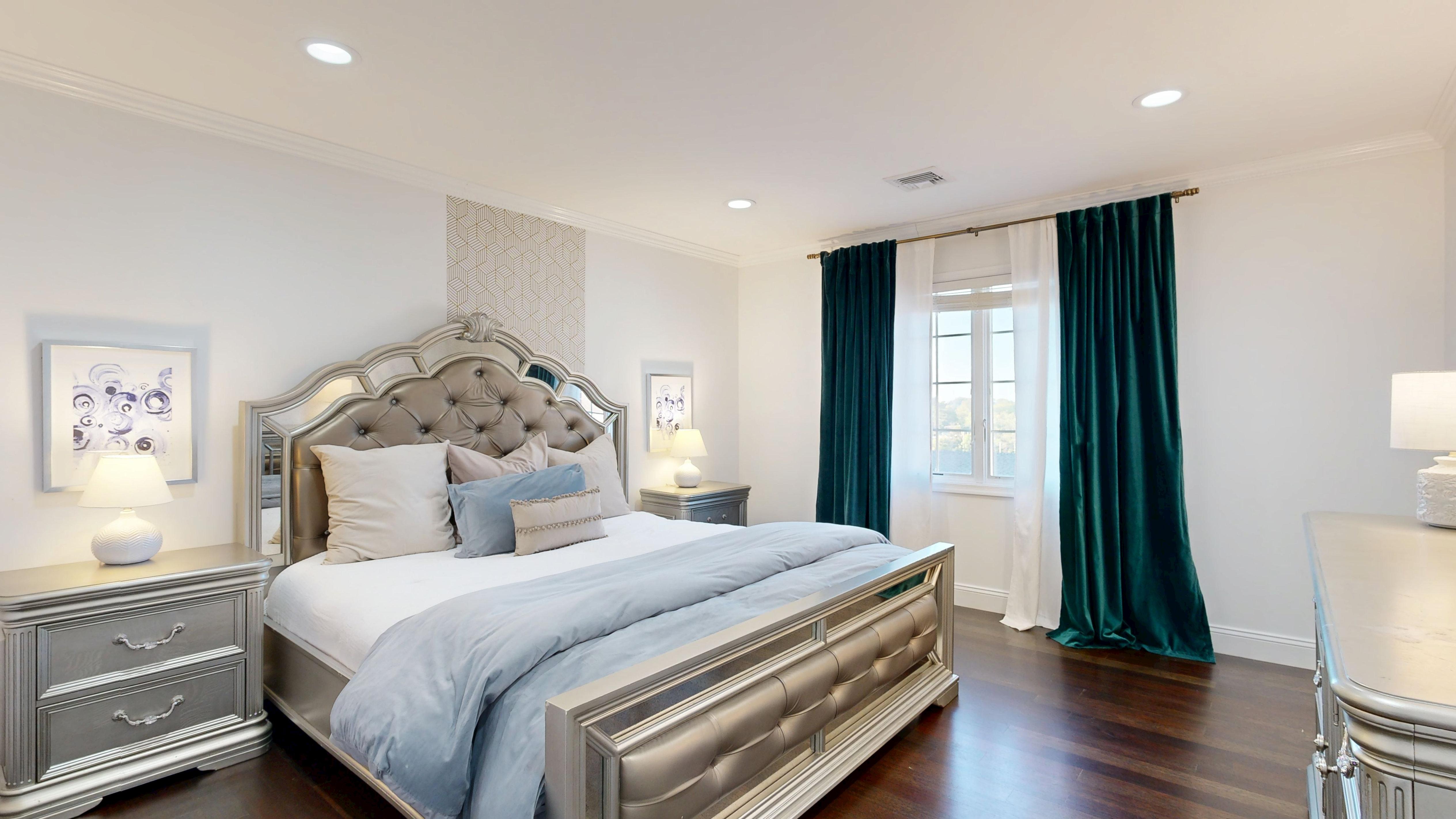 Staten Island, New York, 10301, United States, 6 Bedrooms Bedrooms, ,4 BathroomsBathrooms,Residential,For Sale,1976673