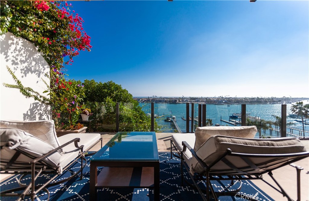 Corona del Mar, California, 92625, United States, 4 Bedrooms Bedrooms, ,4 BathroomsBathrooms,Residential,For Sale,1874360