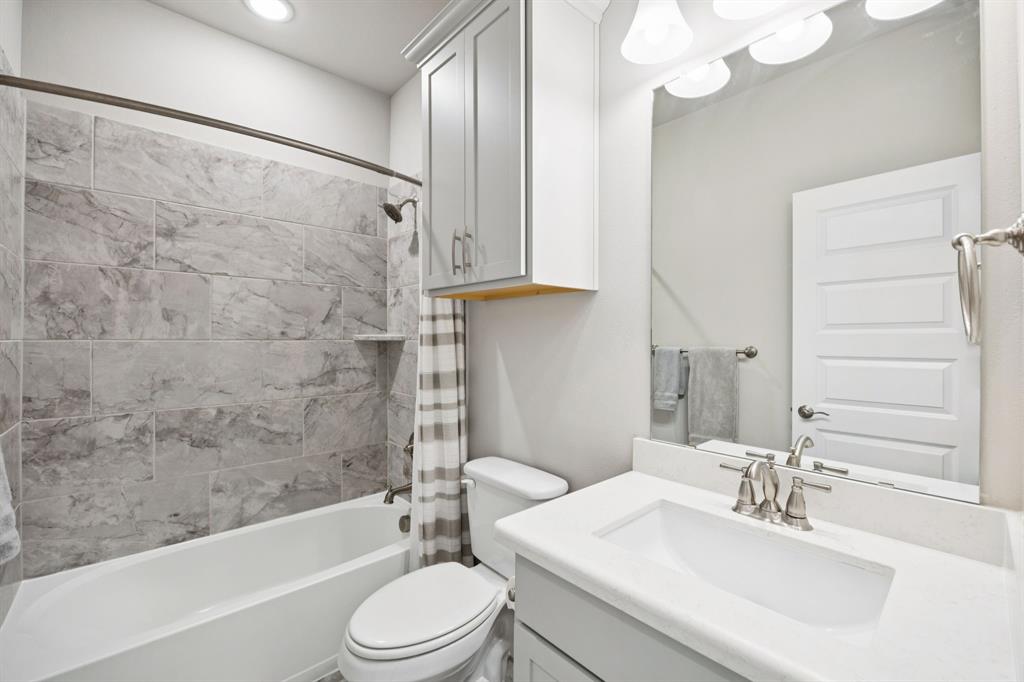 Rockwall, Texas, 75087, United States, 2 Bedrooms Bedrooms, ,2 BathroomsBathrooms,Residential,For Sale,1954705