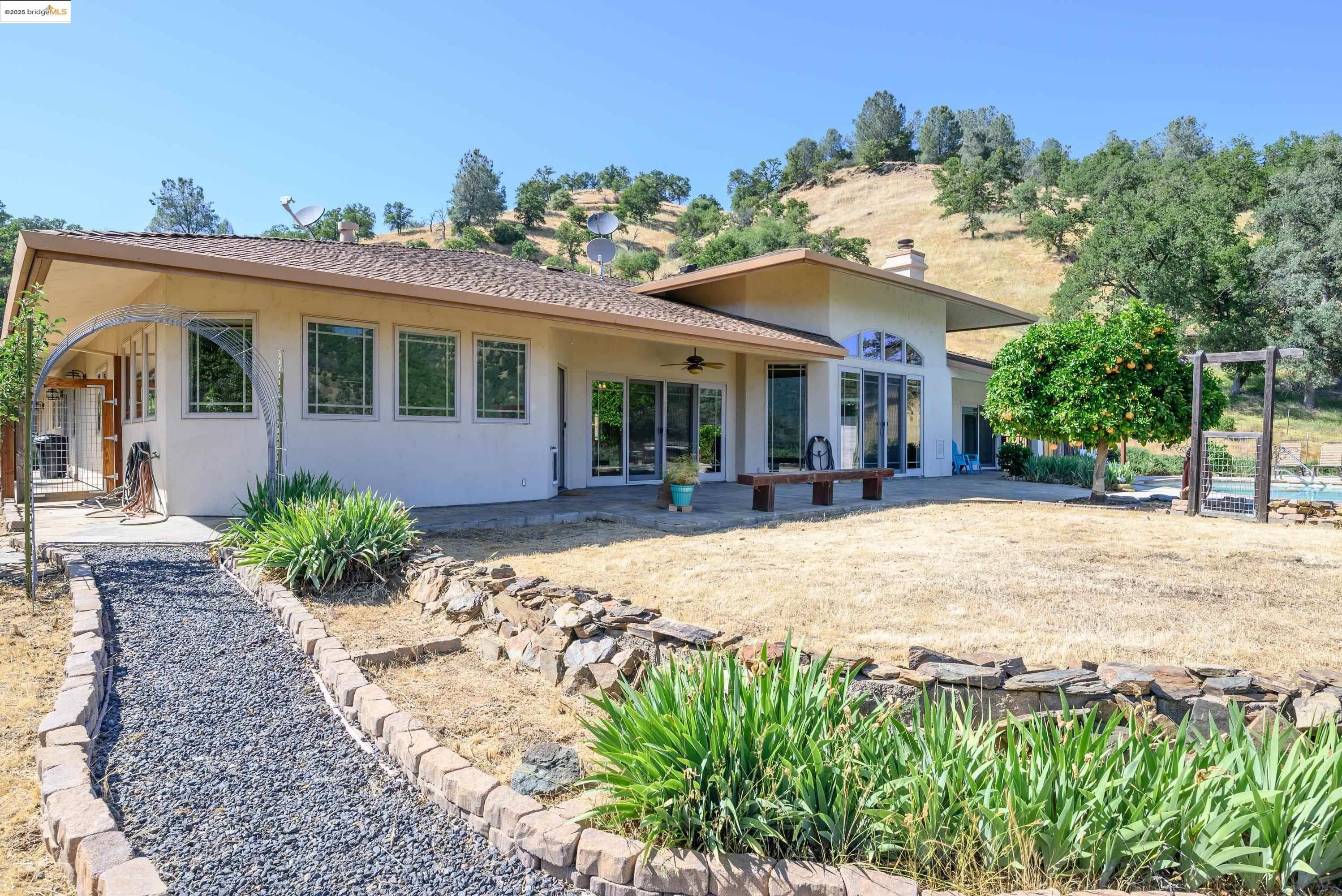 Jamestown, California, 95327, United States, 3 Bedrooms Bedrooms, ,2 BathroomsBathrooms,Residential,For Sale,1826217