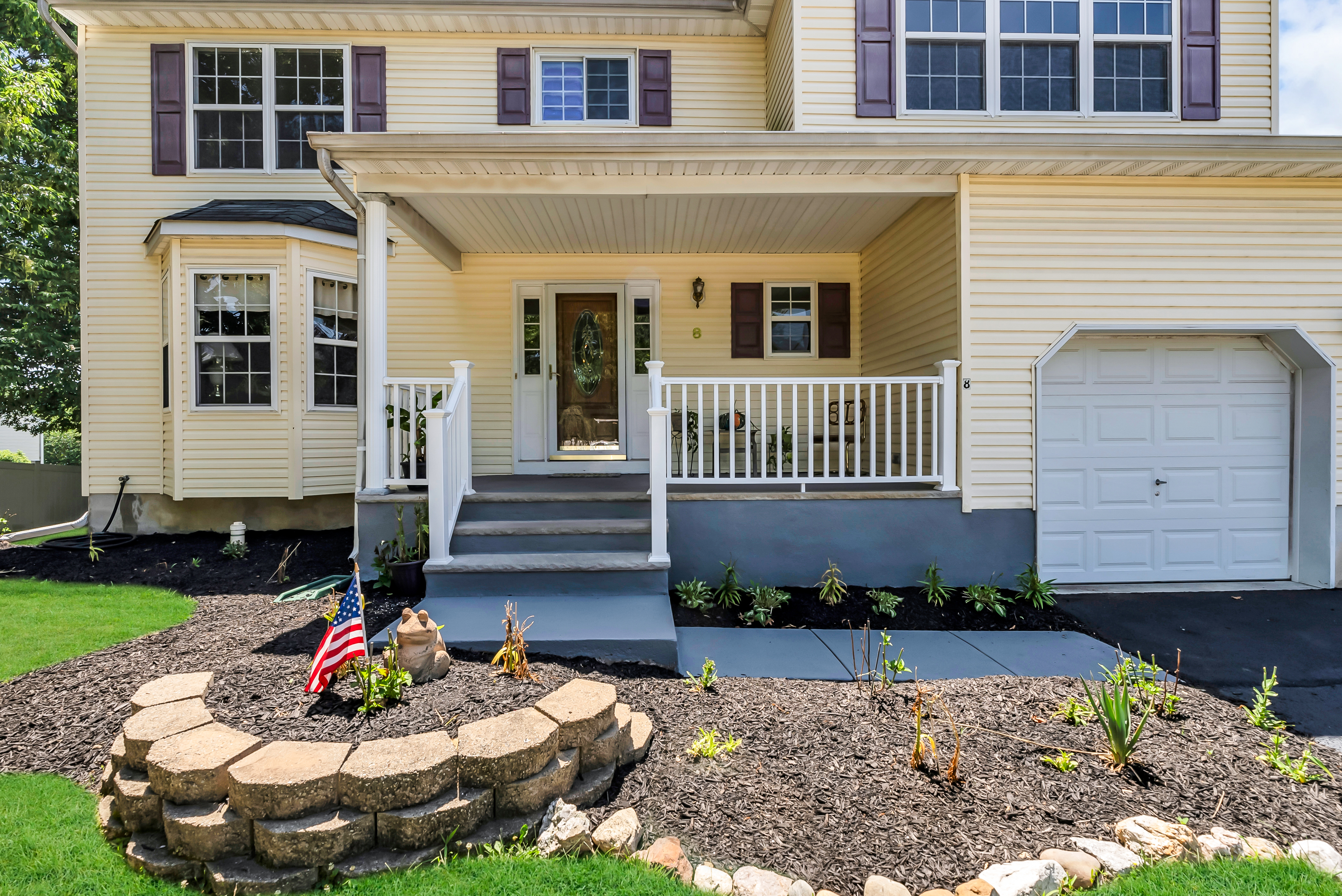  Woodland Hills Colonial Opportunity - 物件實景