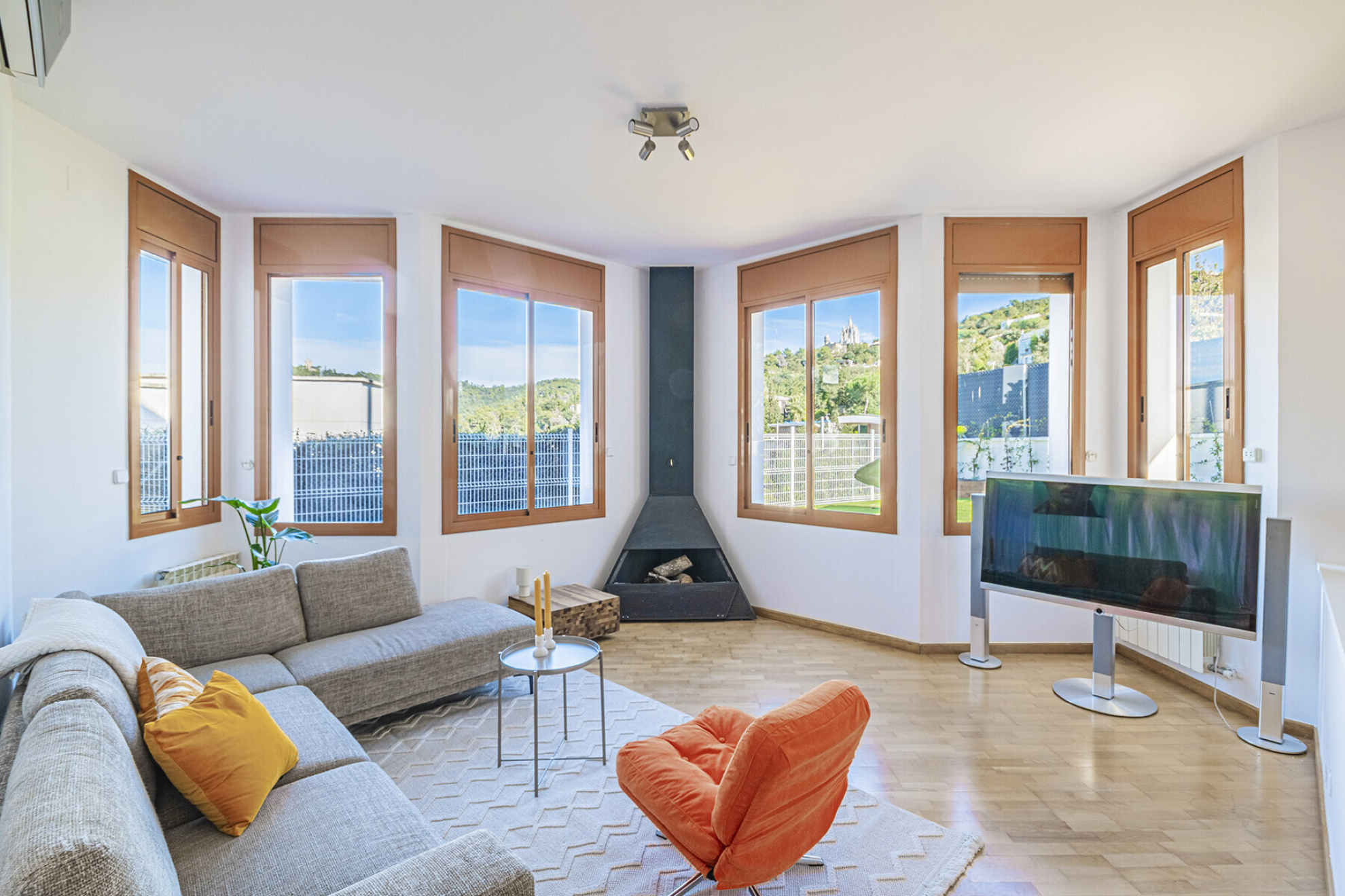  House in Vallvidrera with swimming pool and spectacular views of Tibidabo - 物件實景
