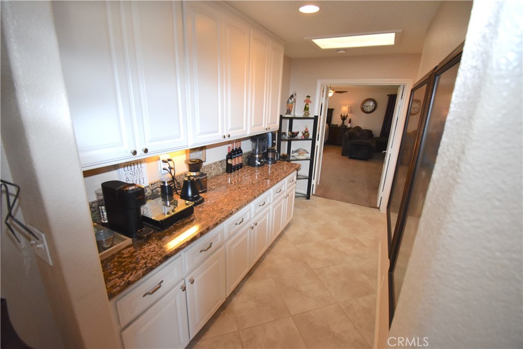 Apple Valley, California, 92308, United States, 5 Bedrooms Bedrooms, ,4 BathroomsBathrooms,Residential,For Sale,1941981