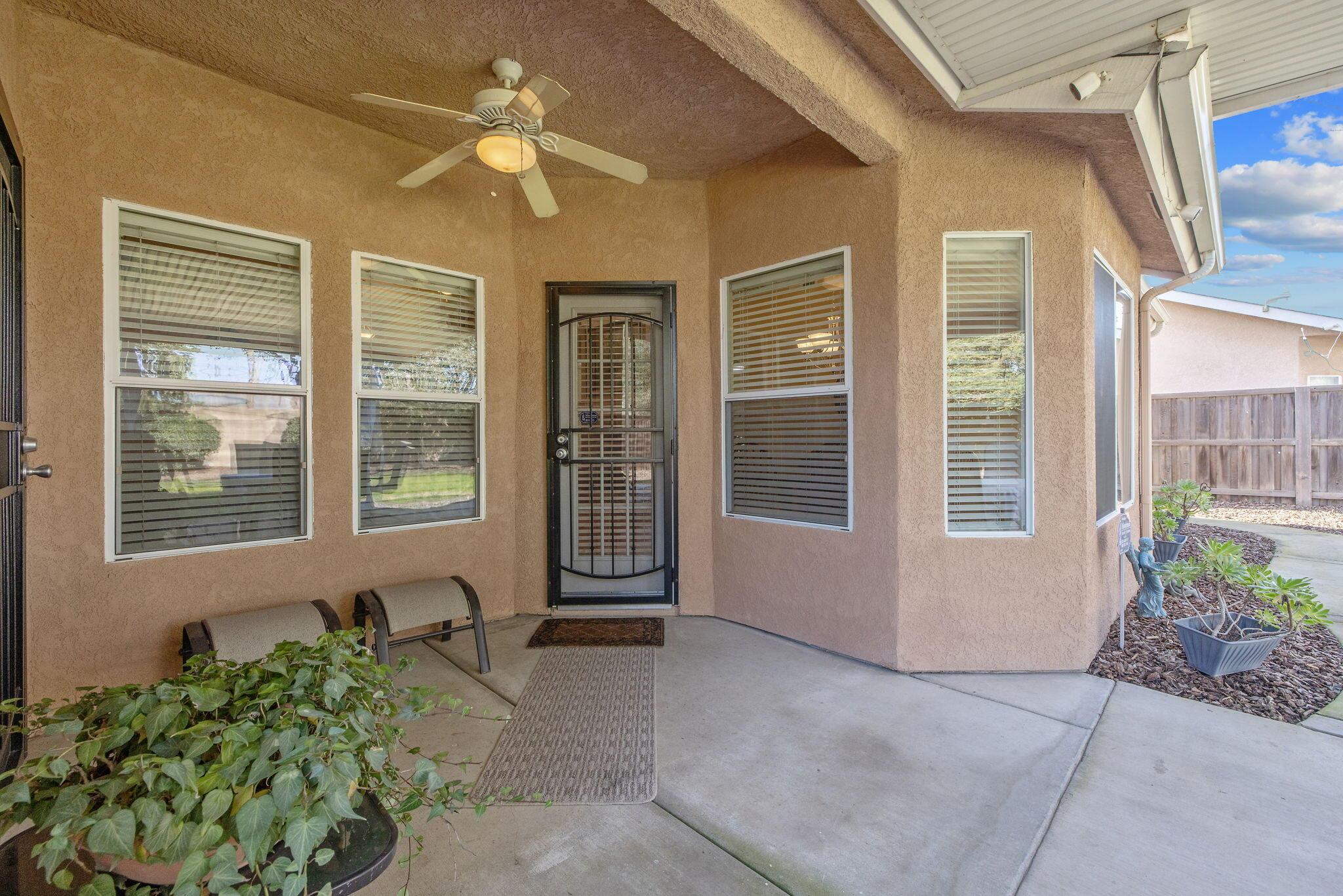 Visalia, California, 93291, United States, 3 Bedrooms Bedrooms, ,2 BathroomsBathrooms,Residential,For Sale,2013807
